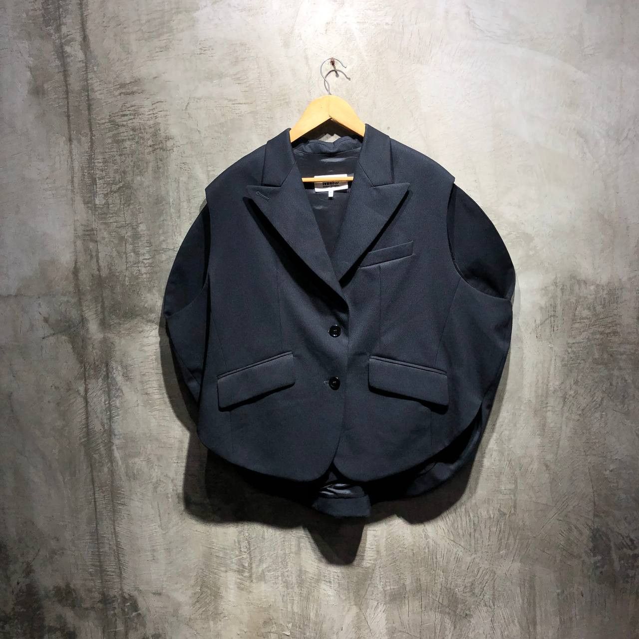 Maison Margiela MM6 Circular Sleeveless Blazer coat