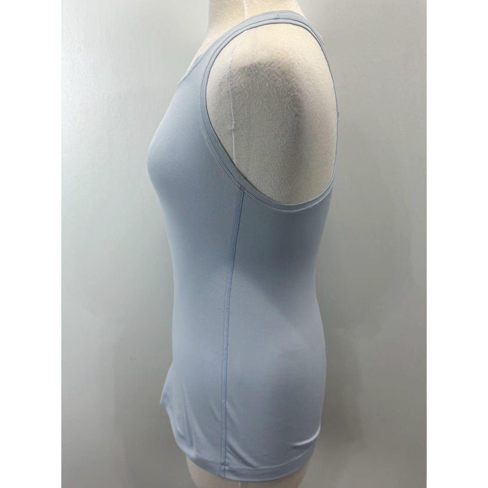 Lululemon LULULEMON Nulu Racerback Tank Top Size 6 Women’s Light Blue Stretch Activewear Running Size M / US 6-8 / IT 42-44 - 2 Thumbnail