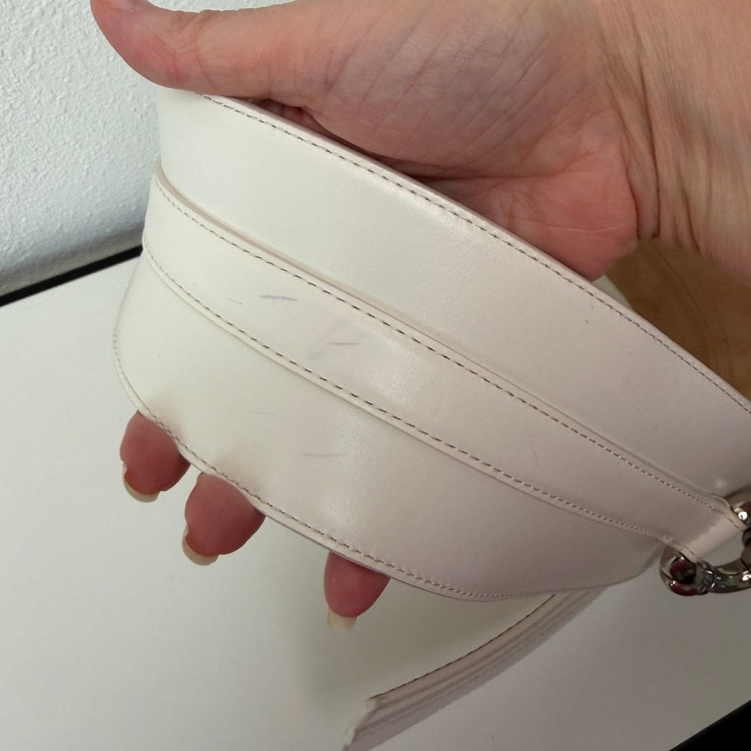 Alexander McQueen Ivory Calf Leather Wide Hook Waist Belt display picture 3