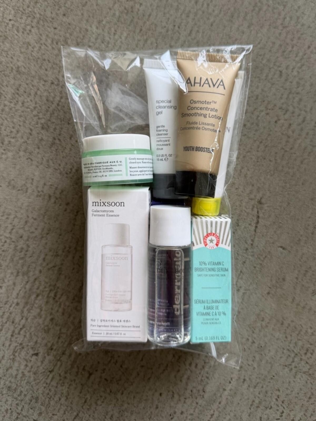 Other Skincare Bundle Travel Set / Farmacy Supergoop / 8pc Size ONE SIZE - 2 Thumbnail
