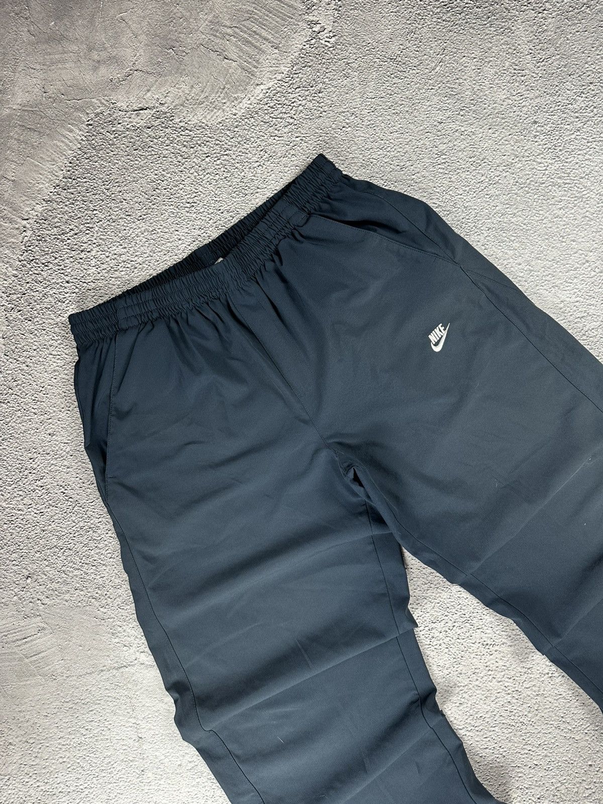 Nike Vintage Nike Trackpants Faded Nylon Y2K Baggy Style Size US 34 / EU 50 - 3 Thumbnail