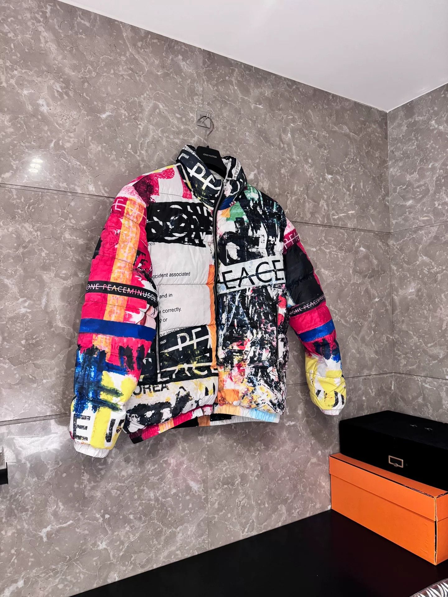 peaceminusone Peaceminusone Graffiti Print Padded Jacket Size US M / EU 48-50 / 2 - 1 Thumbnail