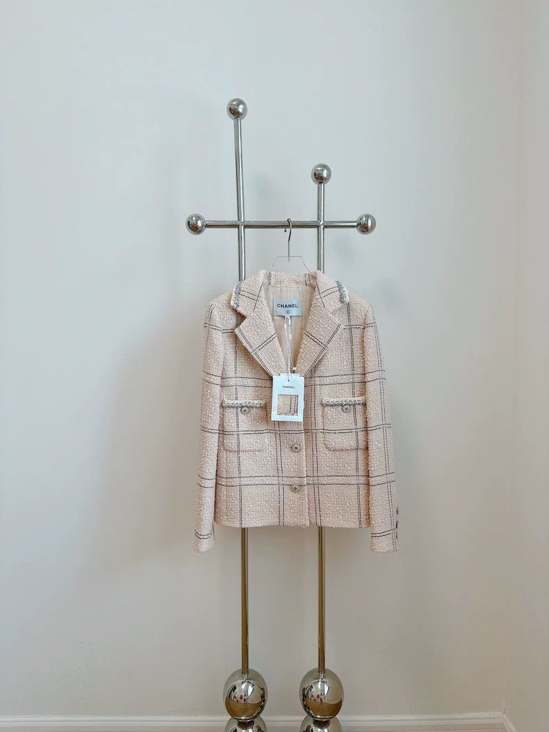 Chanel Chanel 21B nude pink tweed coat Size XXS / US 00 / IT 34 - 1 Thumbnail