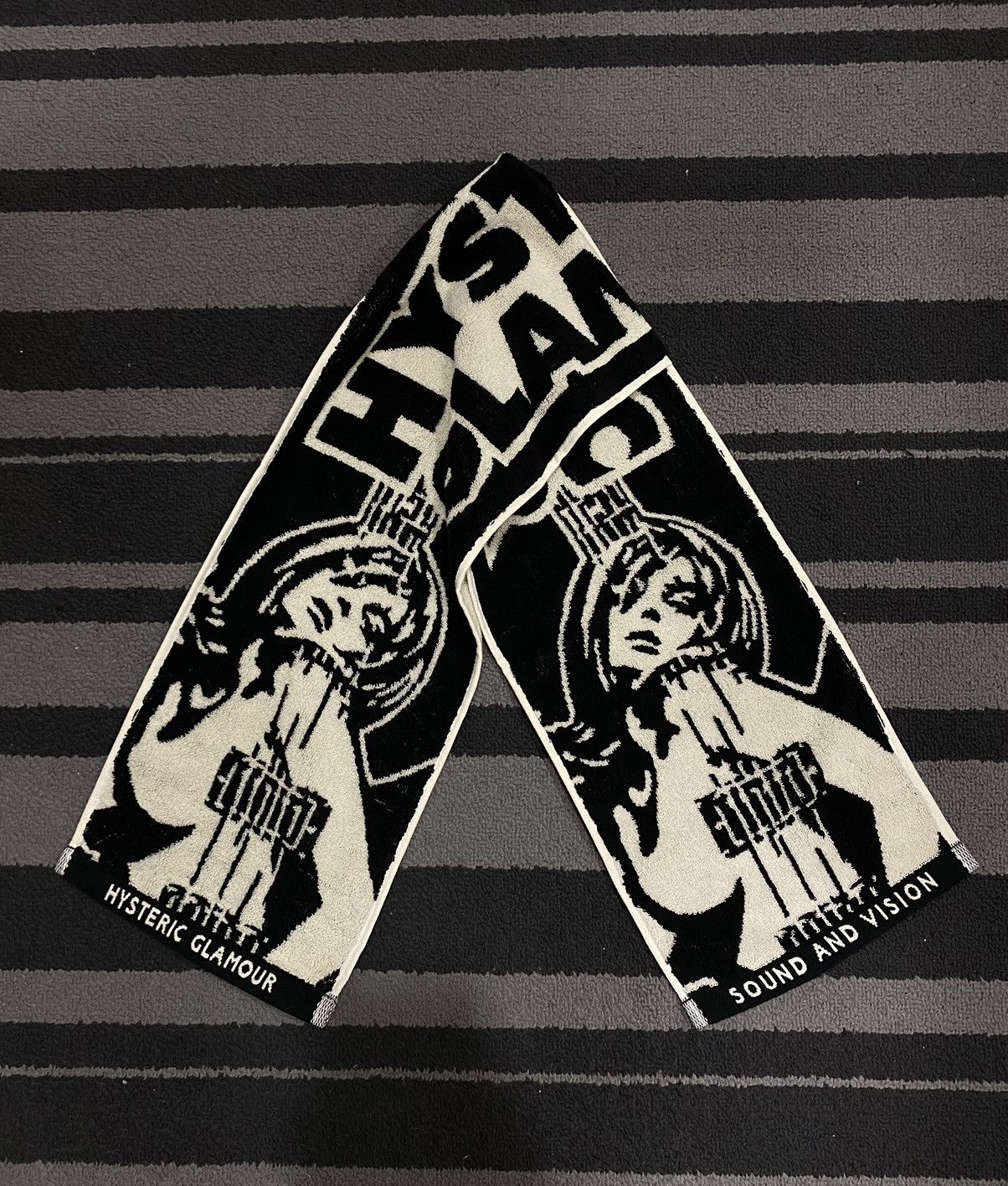 HYSTERIC GLAMOUR TYPE LOGO SCRATCH ジャガード il_fullxfull.6314245728_5u58.jpg