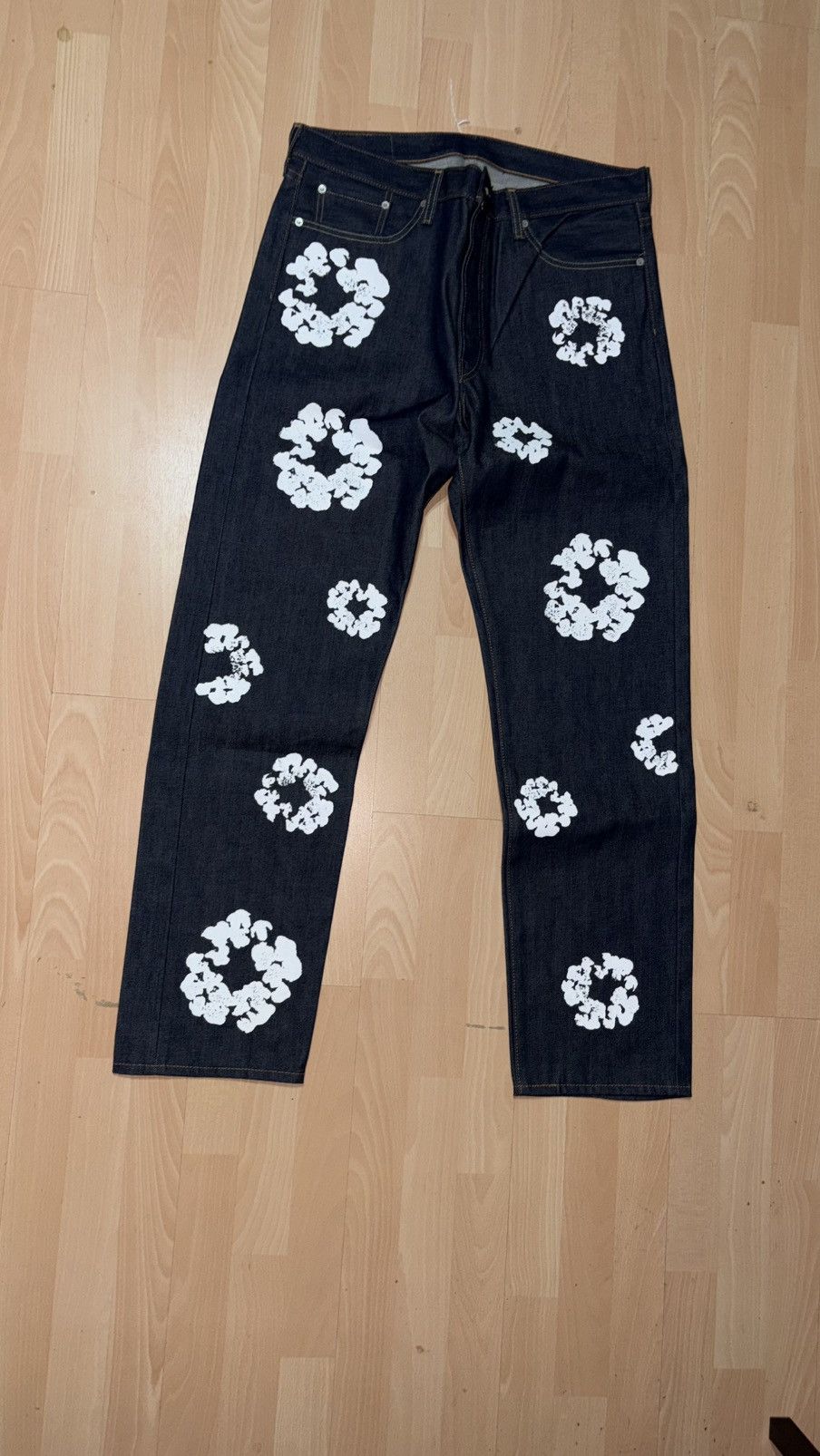 DENIM TEARS × Levi's Denim Tears x Levi's Cotton Wreath Jeans 'Indigo Size US 36 / EU 52 - 1 Thumbnail