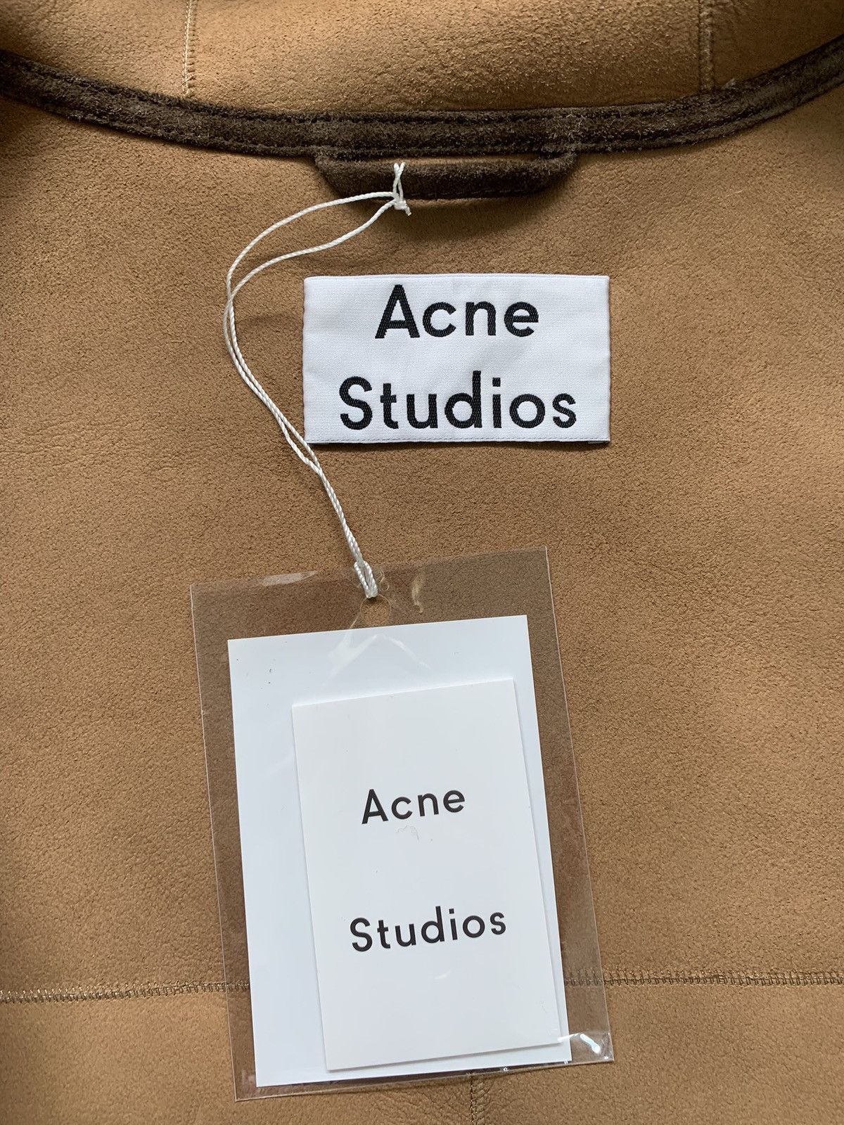 Acne Studios Hooded shearling jacket Almond beige Size US M / EU 48-50 / 2 - 6 Thumbnail