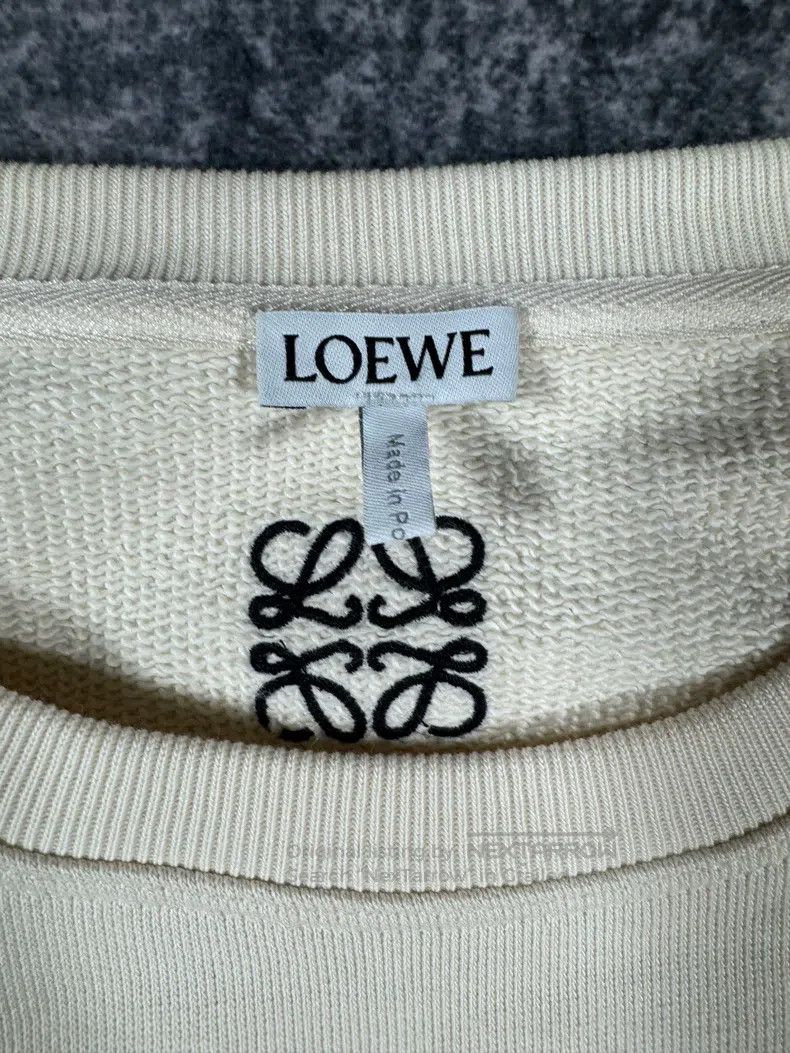Loewe Loewe Ivory White Rabbit Embroidered Logo Short Hoodie Size S / US 4 / IT 40 - 4 Thumbnail