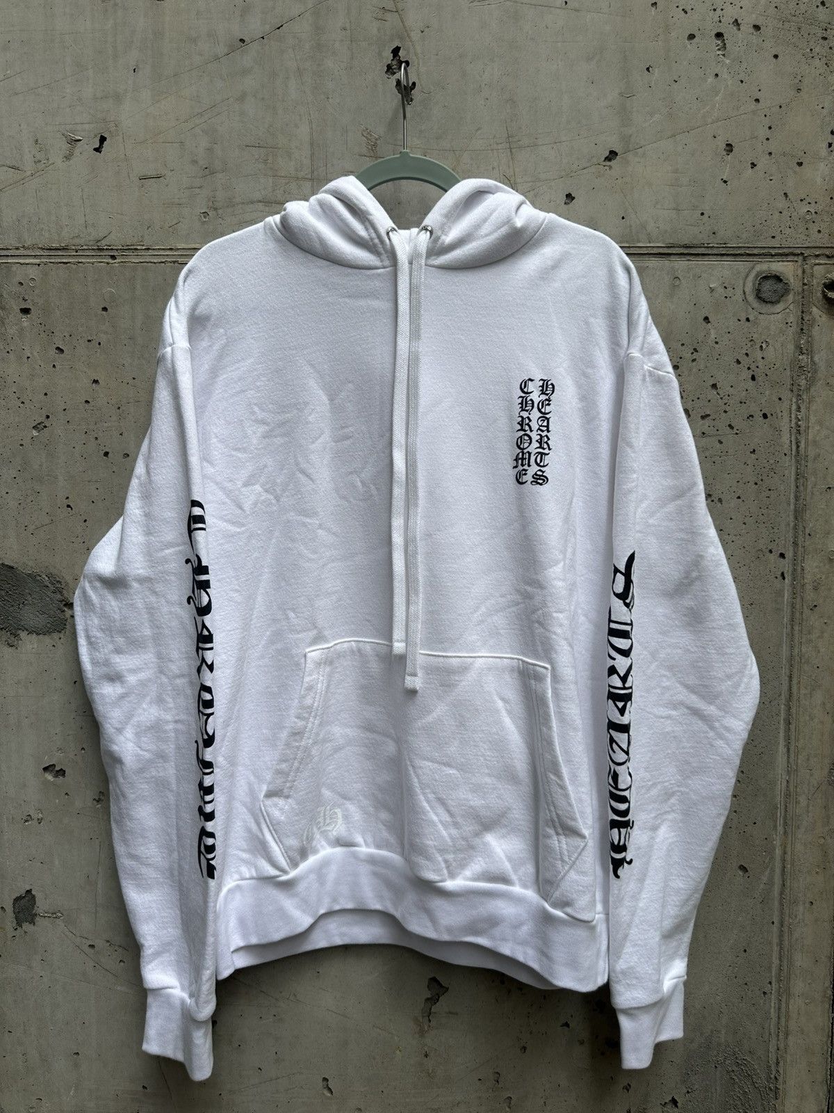 Chrome Hearts Chrome hearts vertical logo hoodie Size US M / EU 48-50 / 2 - 1 Thumbnail