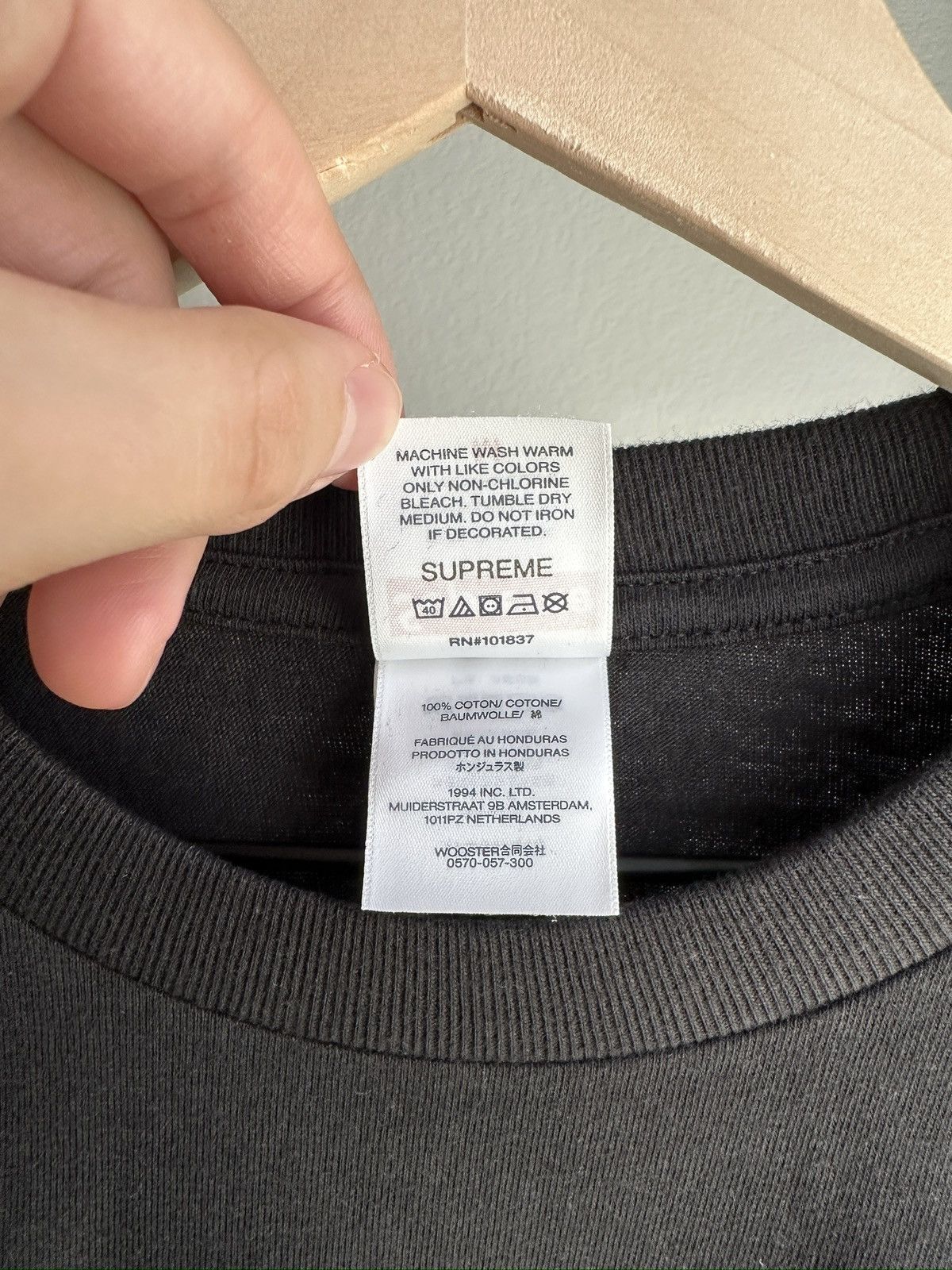 Supreme Dust Tee Black FW25 Size US L / EU 52-54 / 3 - 5 Thumbnail