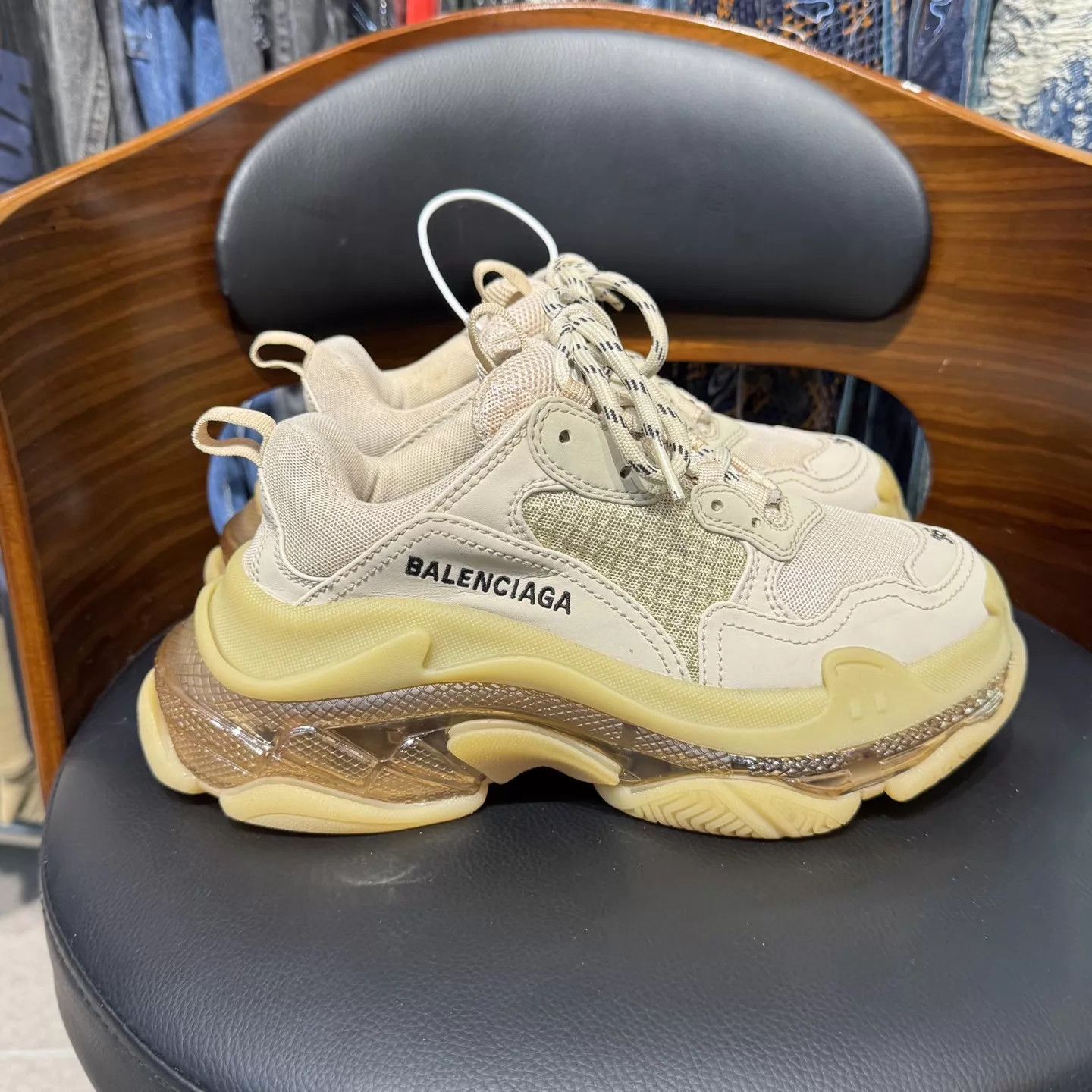 Balenciaga Balenciaga Triples Milk Tea 36 Worn 2x Org Box Size US 5.5 / IT 35.5 - 4 Thumbnail