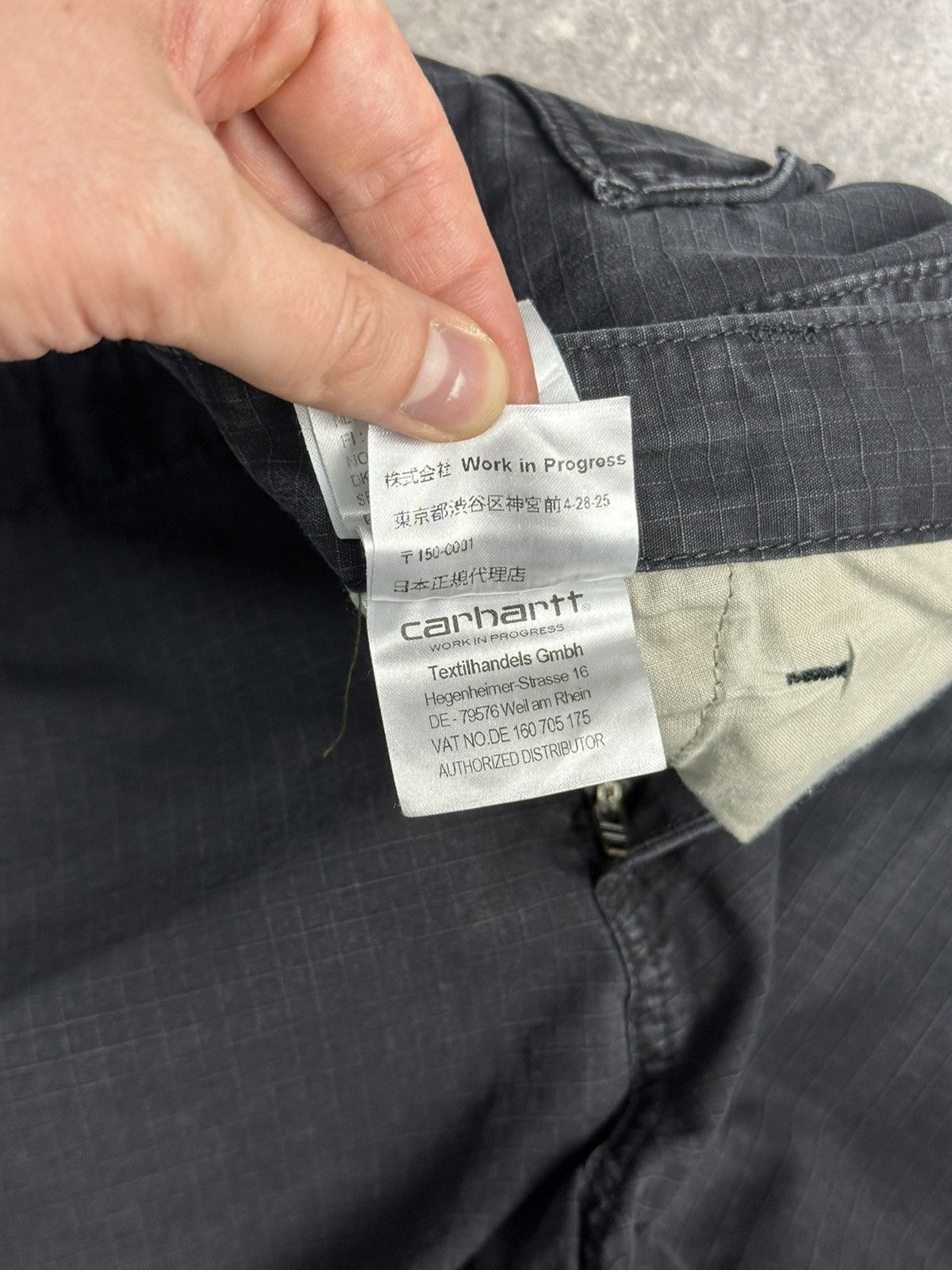 Carhartt × Vintage Vintage Carhartt Cargo Shorts Distressed Black Y2K Size US 32 / EU 48 - 6 Thumbnail