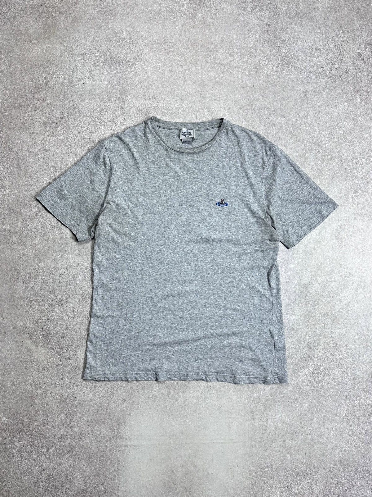 Vivienne Westwood Vintage Vivienne Westwood Orb Saturn Logo T-shirt XL Size US XL / EU 56 / 4 - 1 Thumbnail