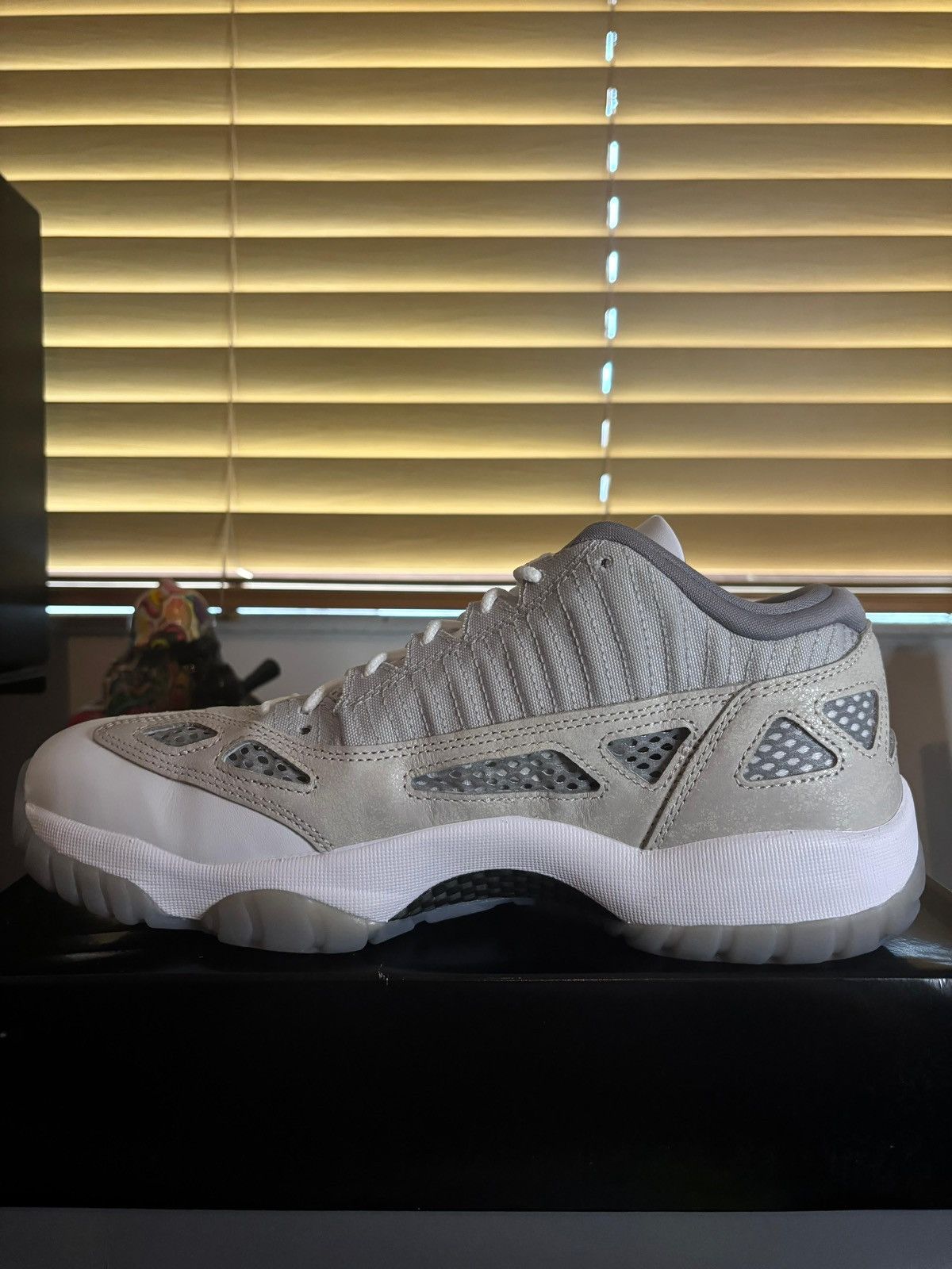 Jordan Brand Nike Air Jordan 11 Retro Low IE Size US 11 / EU 44 - 1 Thumbnail