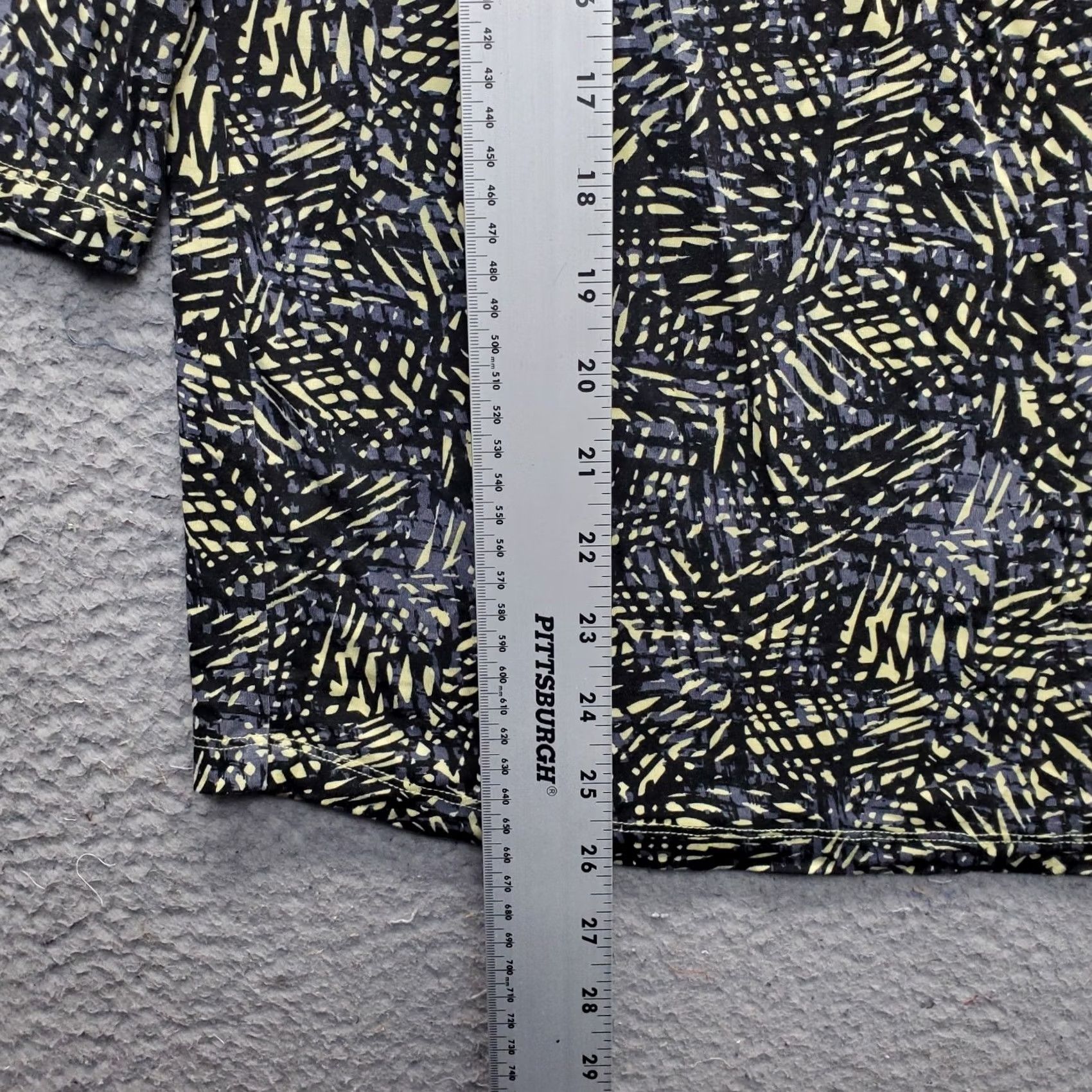 Soft Surroundings Soft Surroundings Blouse Womens M Multicolor Printed Stretch Go Lively Traverse Shirt Womens M Multicolor Geometric 90s? Size M / US 6-8 / IT 42-44 - 3 Thumbnail