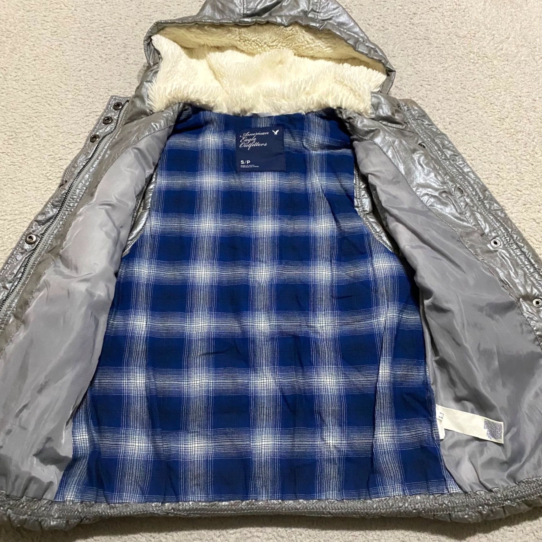 American Eagle Outfitters American Eagle Outfitters Womens Vest Jacket Silver Full Zip Faux Fur Hood Puffer XS-S? Size S / US 4 / IT 40 - 5 Thumbnail