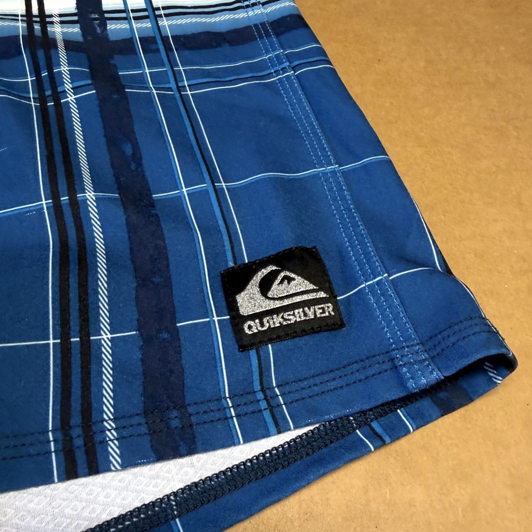Quiksilver Quiksilver Mens Board Shorts 34 Blue Plaid Drawstring Surf Swim Stretch Pockets Size US 34 / EU 50 - 2 Thumbnail