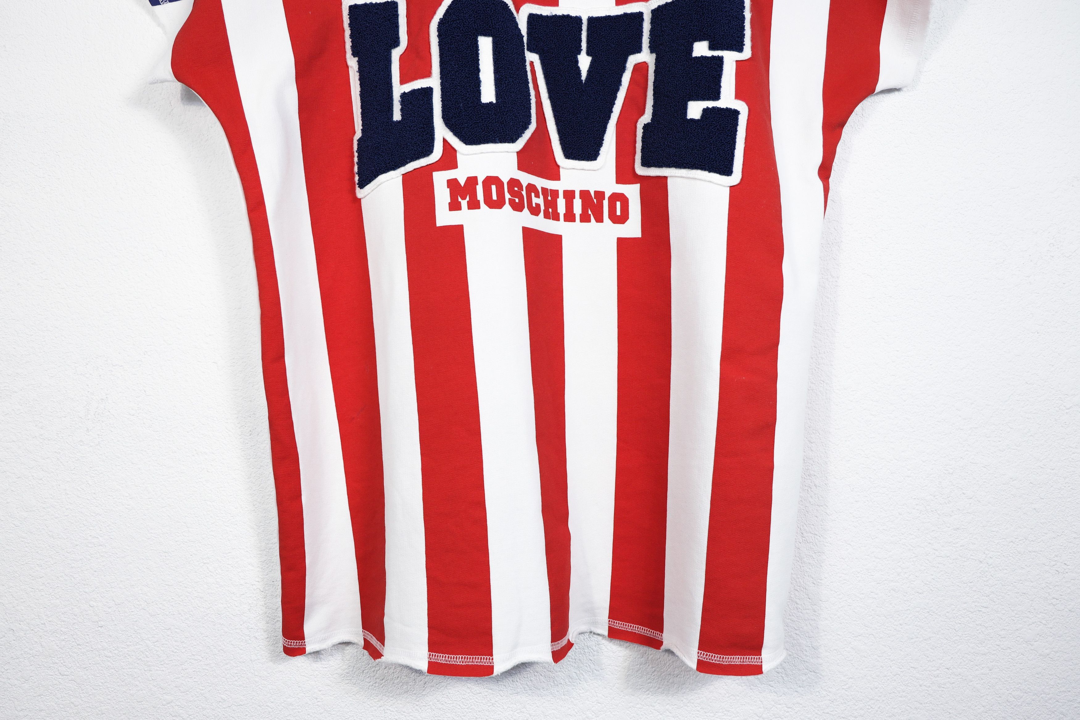 Moschino Moschino Love Embroidered Flag Graphic Print Tee T-shirt Size US M / EU 48-50 / 2 - 3 Thumbnail