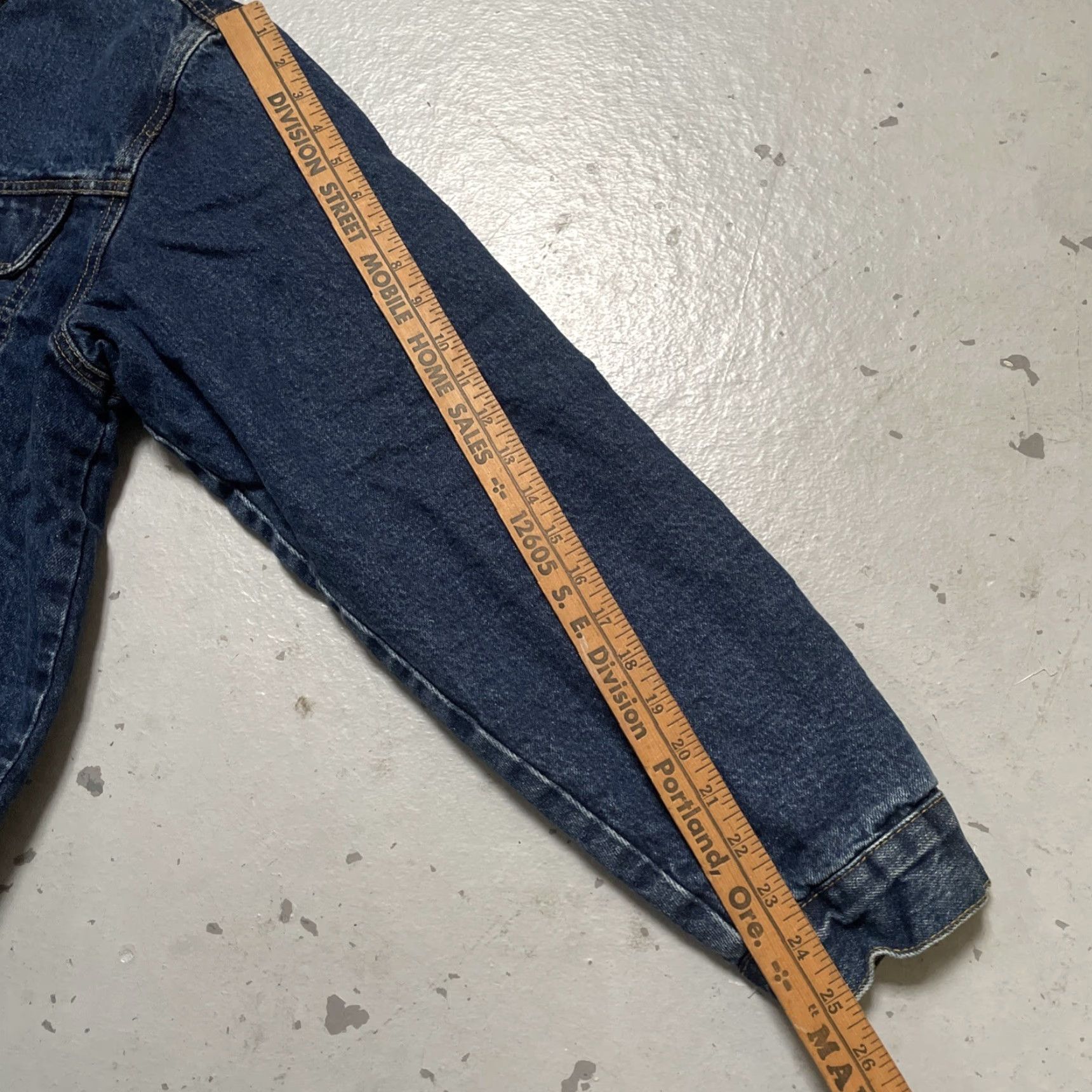 Lee VINTAGE Lee Denim Lined Leather Trim Trucker Work Ranch Barn Jacket M-L Jacket Mens Unisex Denim Blue 90s Americana USA Western Workwear Bomber Jacket Size US M / EU 48-50 / 2 - 7 Thumbnail