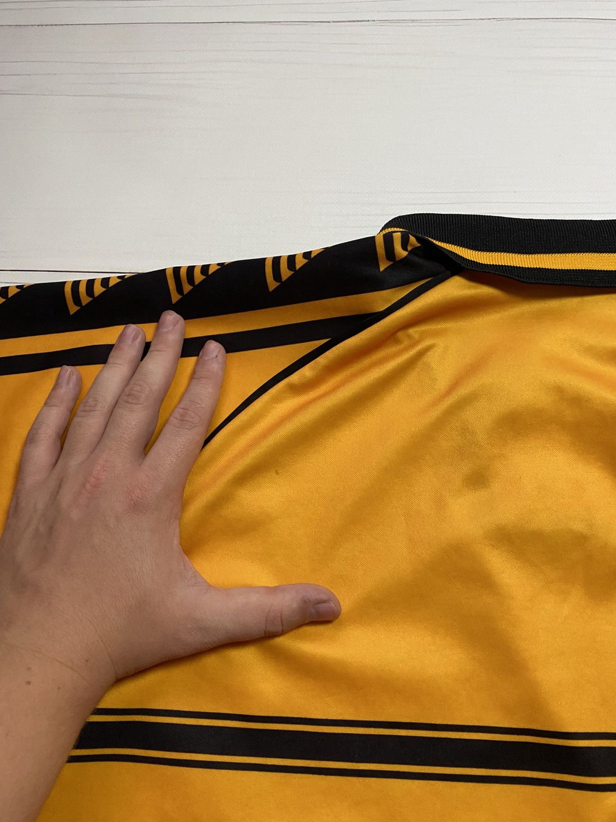 Vintage Vintage Alloa Athletic 2001/02 home soccer football jersey Size US XL / EU 56 / 4 - 22 Thumbnail