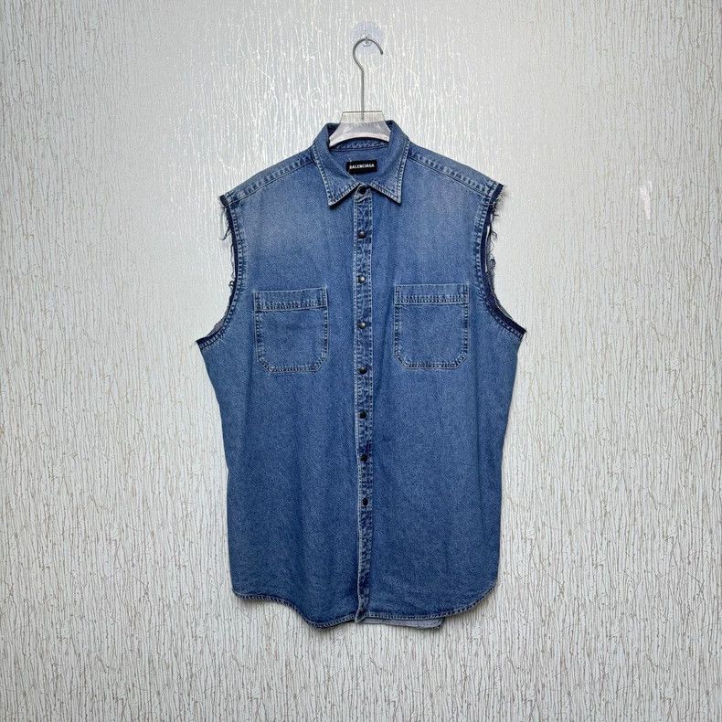 Balenciaga Balenciaga size 37 Blue jeans sleeveless vest Size US XS / EU 42 / 0 - 1 Thumbnail