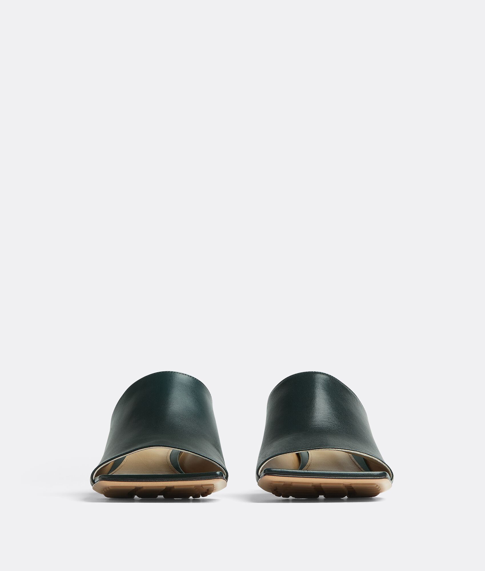 Bottega Veneta o1n1vont0125 Stretch Mules in Inkwell Size US 10 / IT 40 - 2 Thumbnail