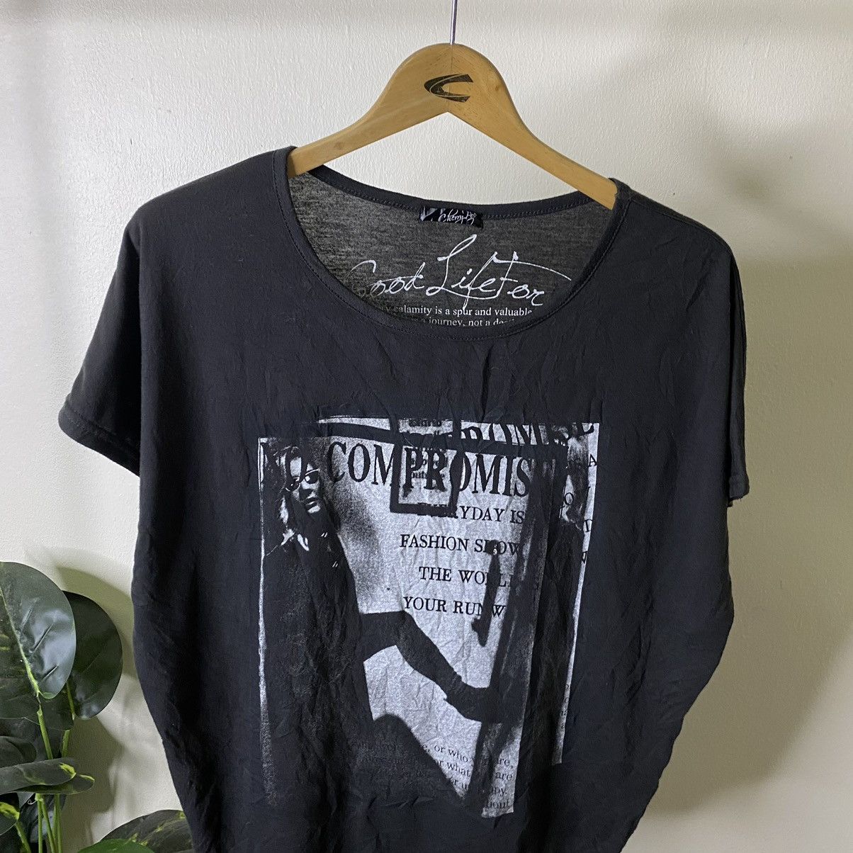 If Six Was Nine CherryPop Cyber Gothic Punk Hysteric Glamour Style Women Tee Size L / US 10 / IT 46 - 2 Thumbnail
