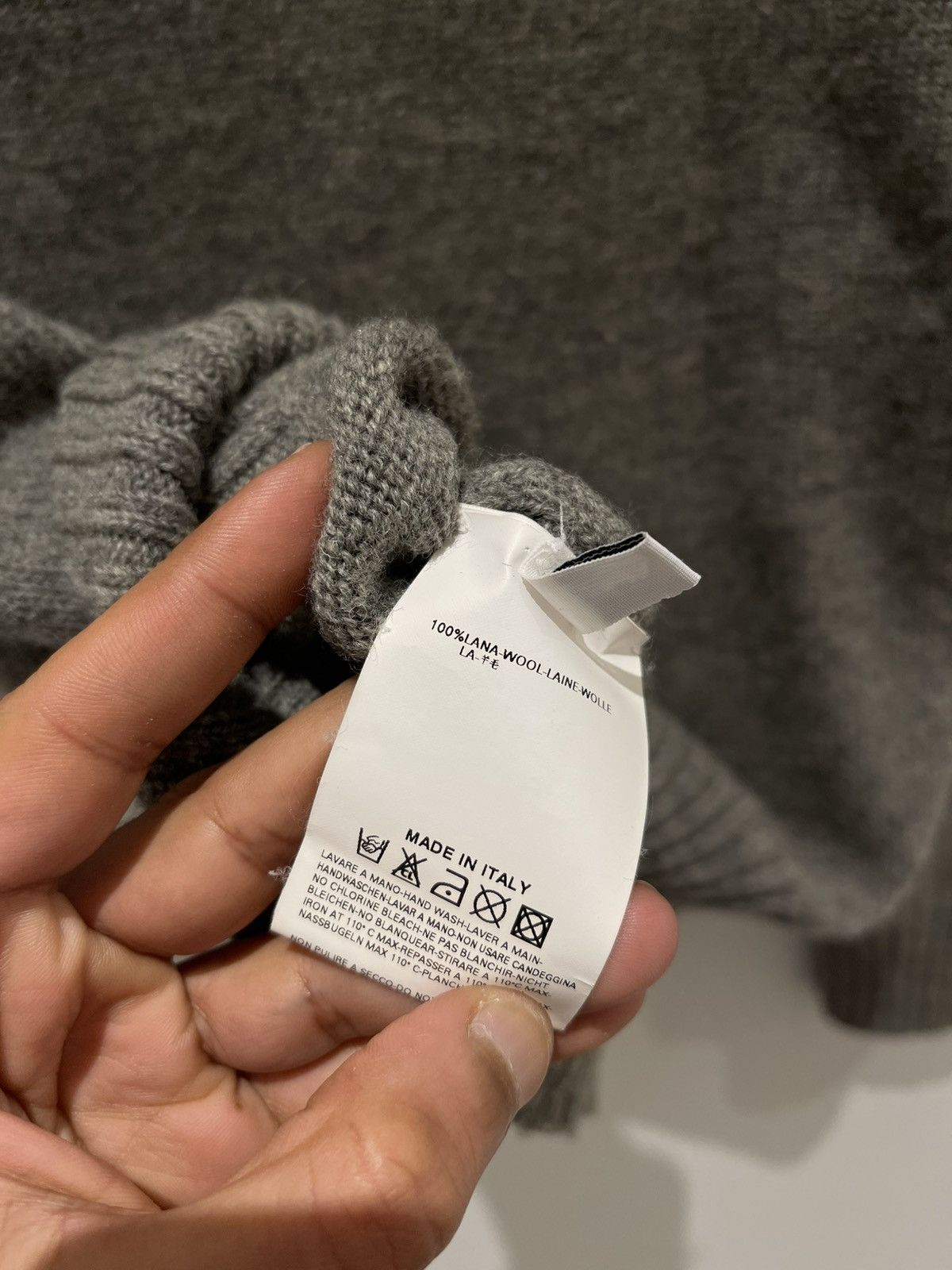 Maison Margiela Maison Margiela Fall 2004 Grey Wool Shawl Collar KnitSweater Size US M / EU 48-50 / 2 - 19 Thumbnail
