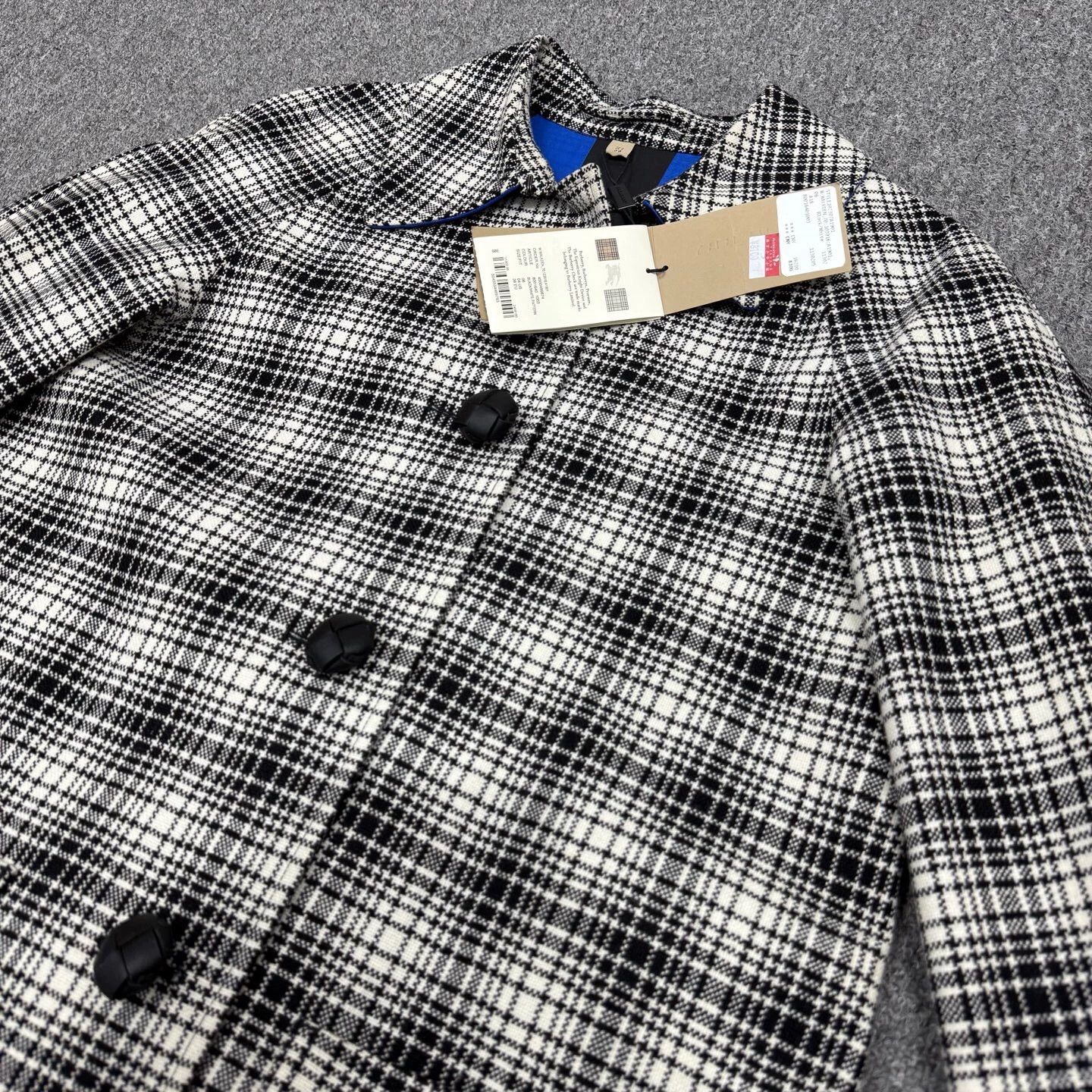 Burberry Burberry Wool Coat New with tags UK6 Size XS / US 0-2 / IT 36-38 - 3 Thumbnail