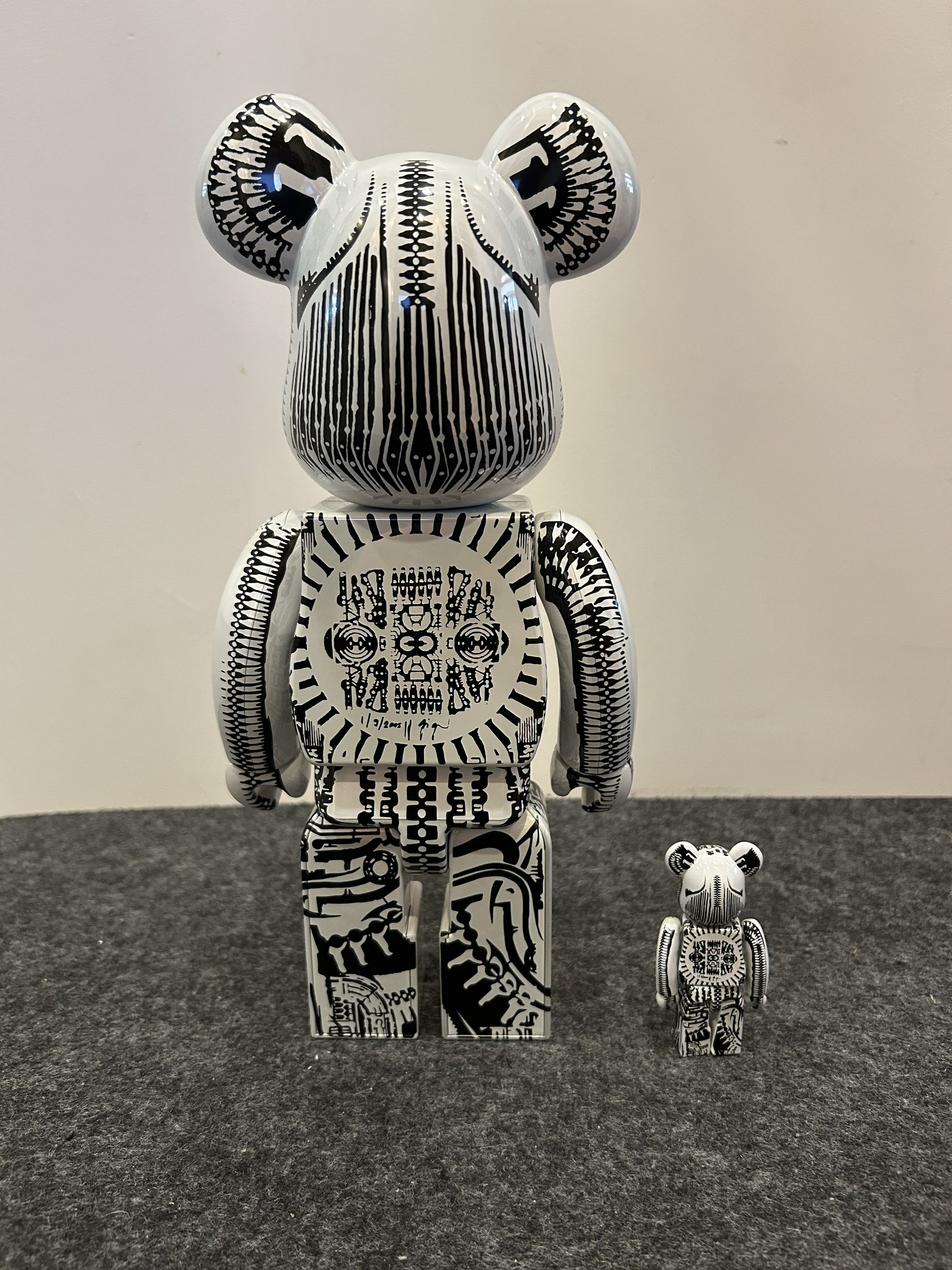 Medicom Toy MEDICOM TOY_HR GIGER_White Chrome Size ONE SIZE - 3 Thumbnail