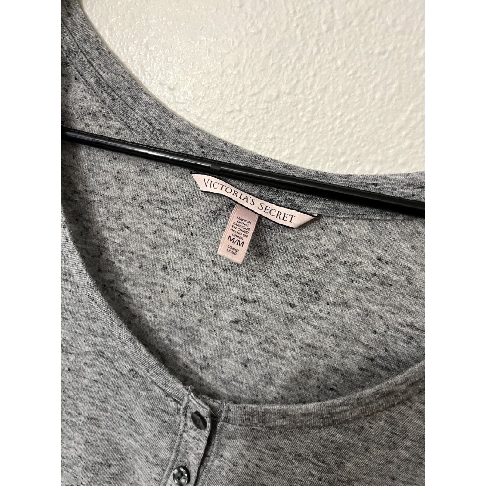 Victoria's Secret VINTAGE Victoria's Secret Shirt Womens Medium Lounge Top Long Sleeve Gray Henley Adult M Gray Relaxed Fit Knit T-Shirt 90s Love Theme Womens Size M / US 6-8 / IT 42-44 - 2 Thumbnail