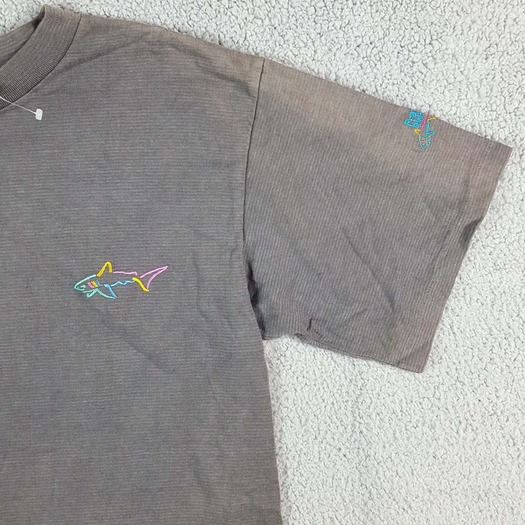 Logo 7 VINTAGE Greg Norman Golf Shark Logo Faded Gray Men's Medium T-Shirt 90s Y2K Casual Preppy Grunge US Made Size US M / EU 48-50 / 2 - 3 Thumbnail