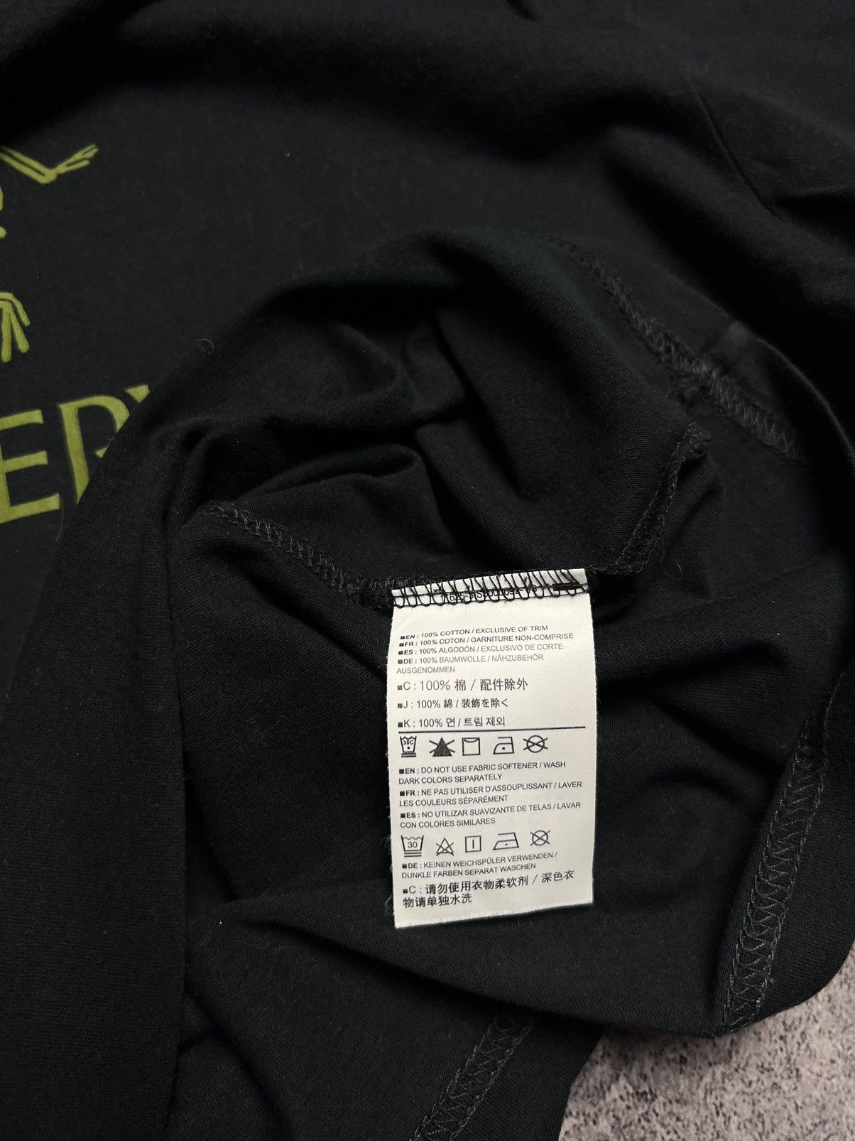 Arc'teryx Y2K Arcteryx Big Contrast Logo Outdoor Gorpcore Tee Shirt Size US M / EU 48-50 / 2 - 6 Thumbnail