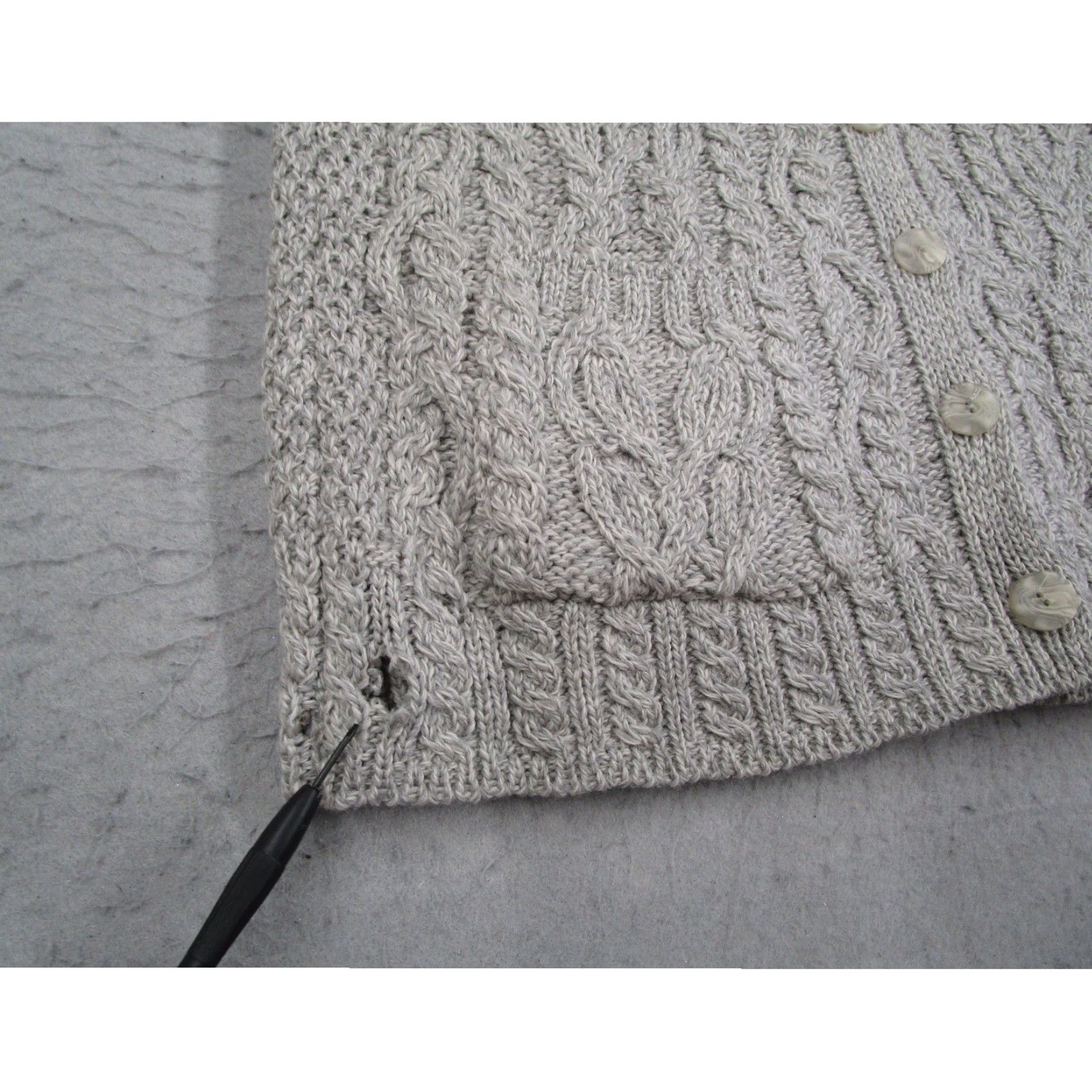 Vintage Aran Crafts Cardigan Sweater Gray Wool Cable-Knit Shawl Collar Ireland S Women Long Sleeve Buttoned Pockets All Seasons Vintage: No Size S / US 4 / IT 40 - 4 Thumbnail