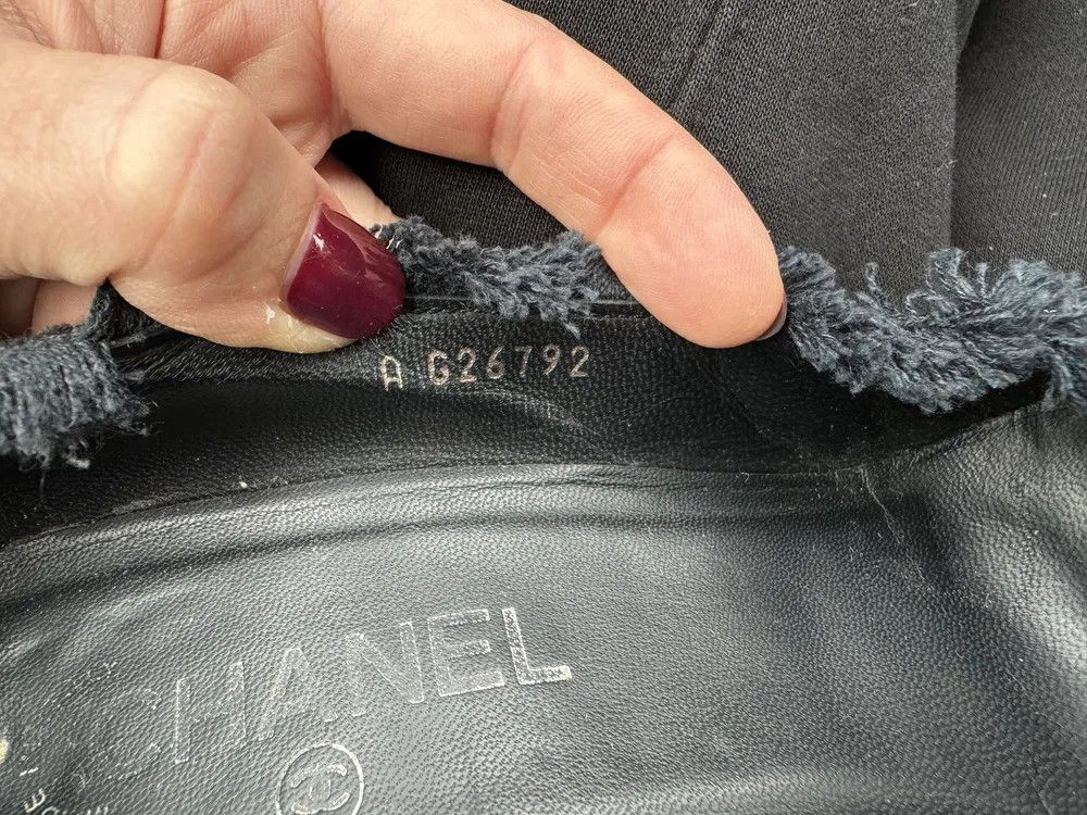 Chanel 2009 black tweed patent leather chains cap toe pumps Size US 11 / IT 41 - 5 Thumbnail