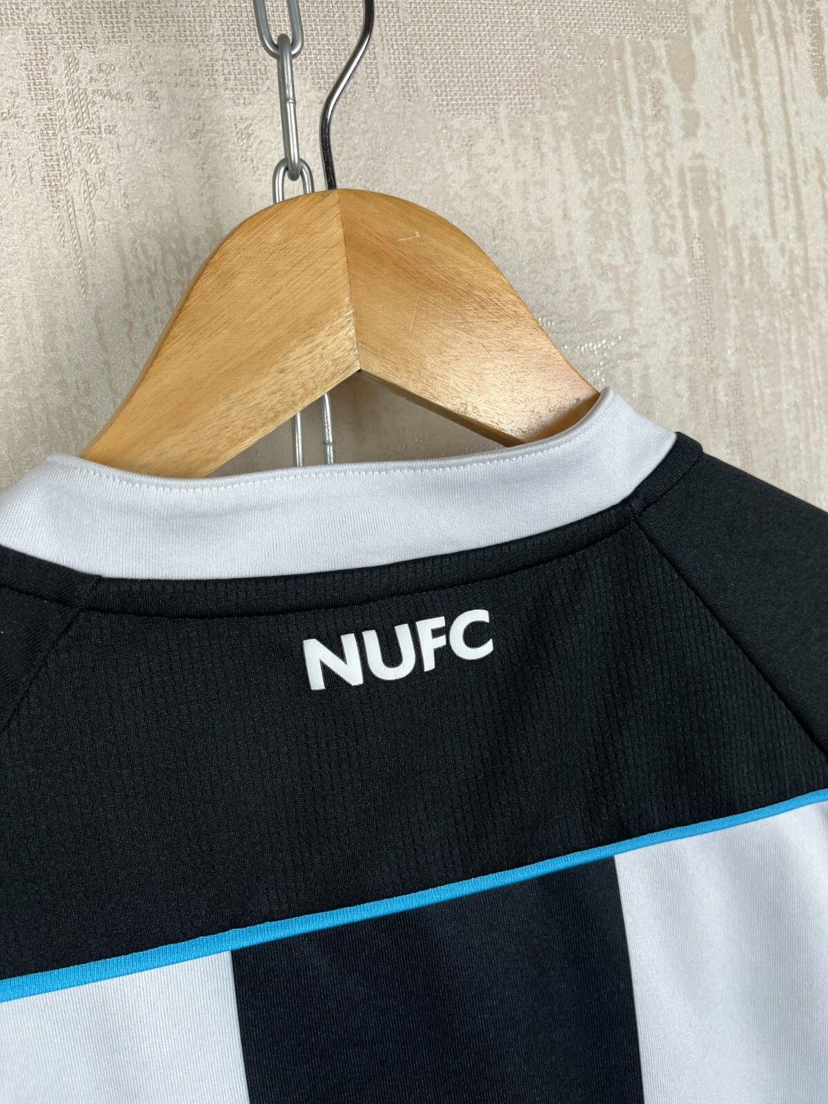 Castore Newcastle United 2021 2022 Home Football Shirt Soccer Jersey Size US S / EU 44-46 / 1 - 18 Thumbnail