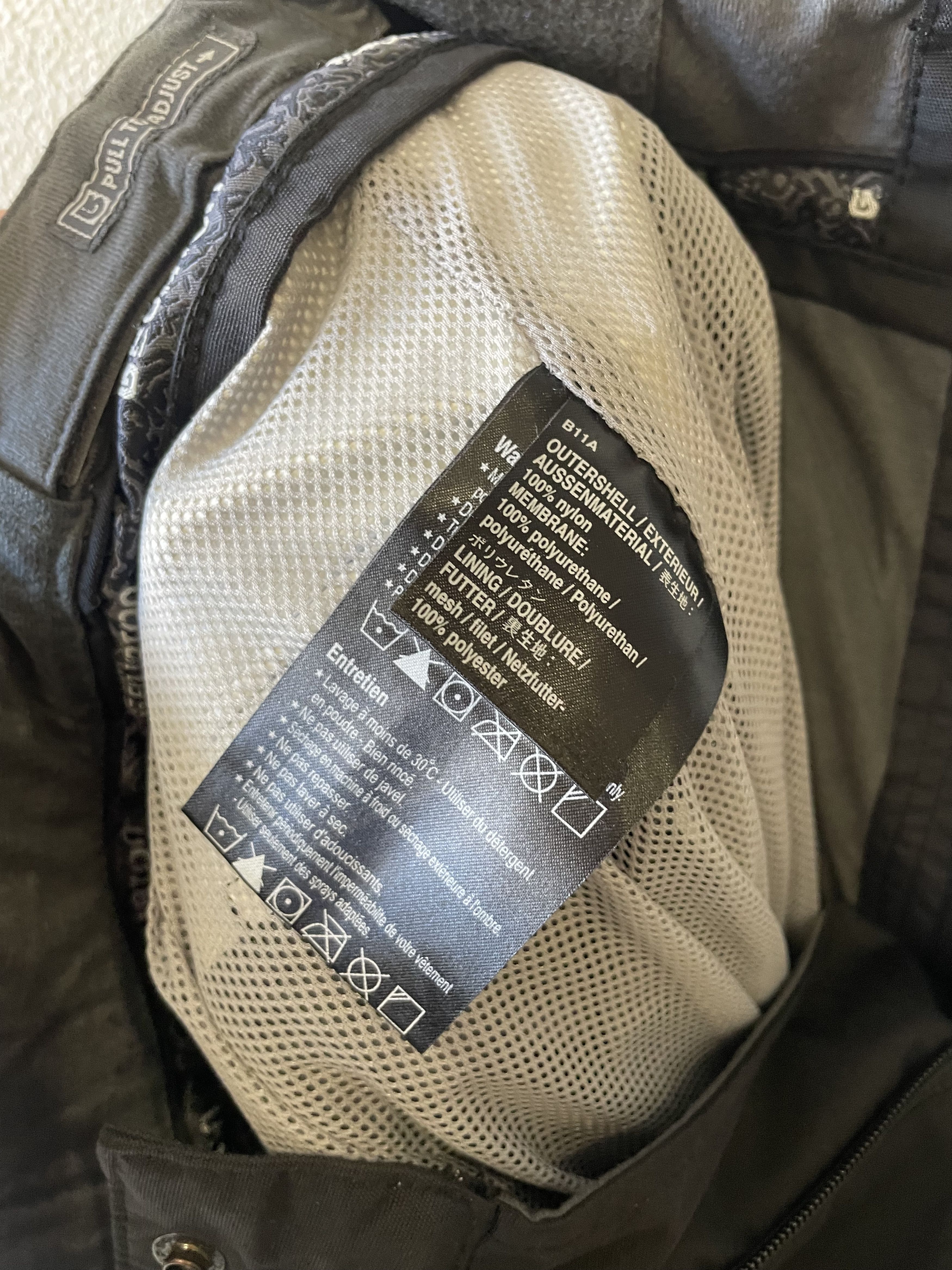 Burton Rare Burton cargo ski pants snowboard size S black Size US 32 / EU 48 - 7 Thumbnail