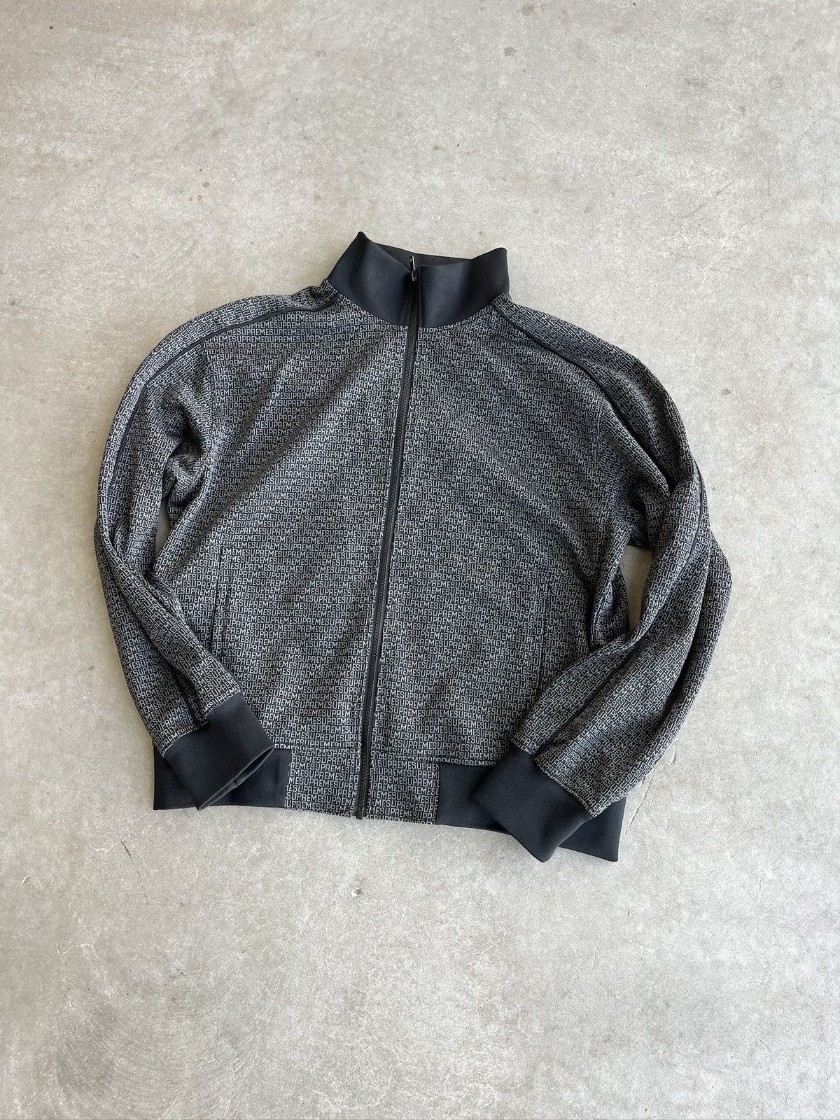 Supreme Supreme SS22 Repeat Track Jacket (unisex) Size US L / EU 52-54 / 3 - 12 Thumbnail