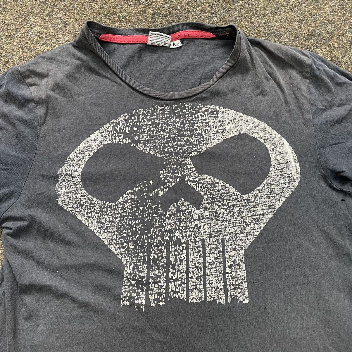 Vintage Vintage 90s Skull Graphic Tee Thrashed Punk Grunge Baggy M Size US M / EU 48-50 / 2 - 3 Thumbnail