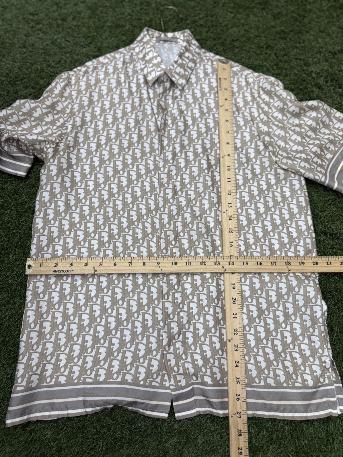 Dior Dior Silk Button Up Grey Size 37/S $1750 Retail Exlusive Size US S / EU 44-46 / 1 - 10 Thumbnail