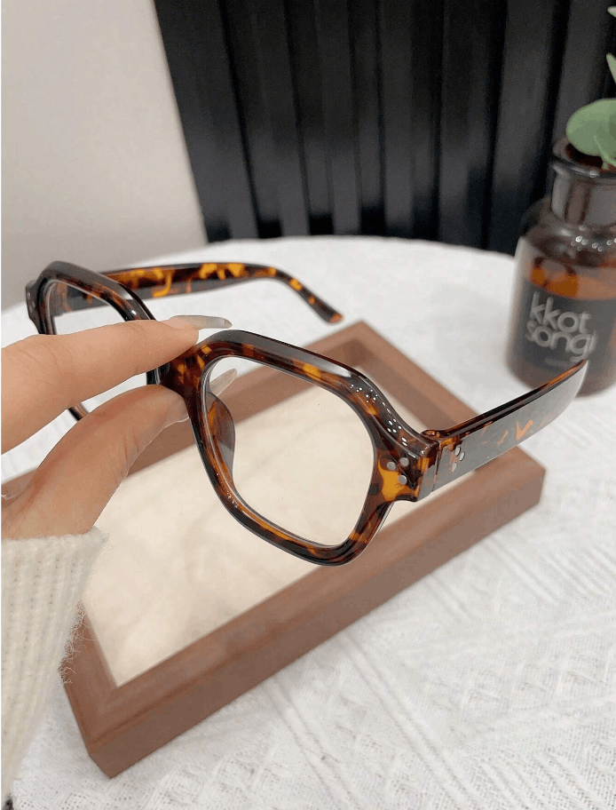 The Unbranded Brand Women's glasses with a stylish polygonal frame Size ONE SIZE - 3 Thumbnail