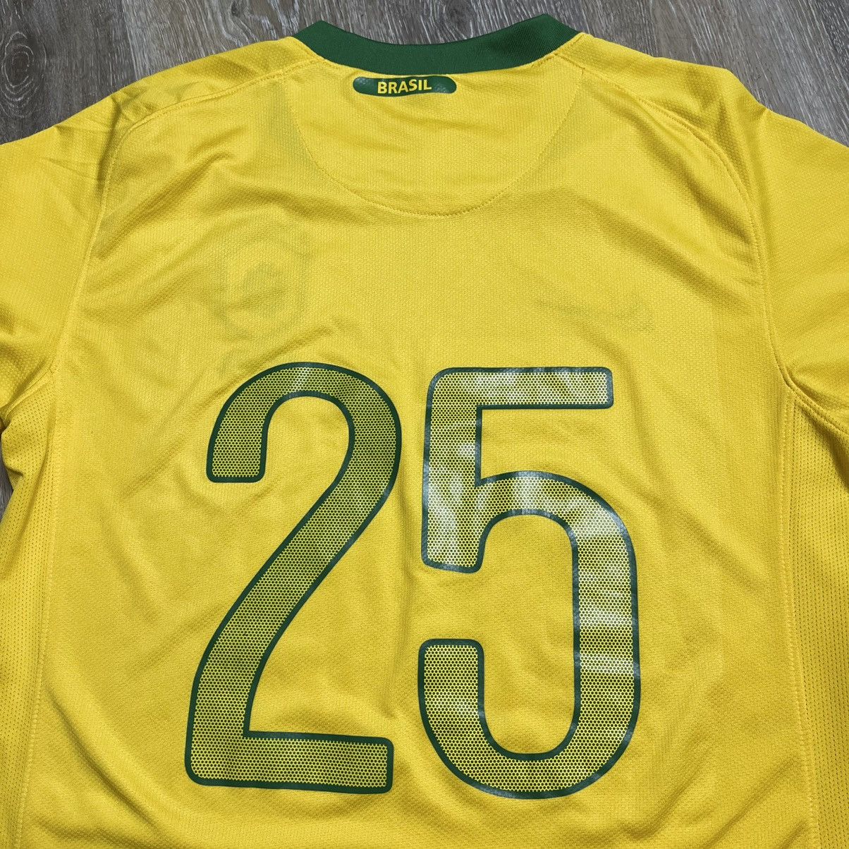 Nike 2010/11 nike brazil soccer jersey Size US M / EU 48-50 / 2 - 4 Thumbnail