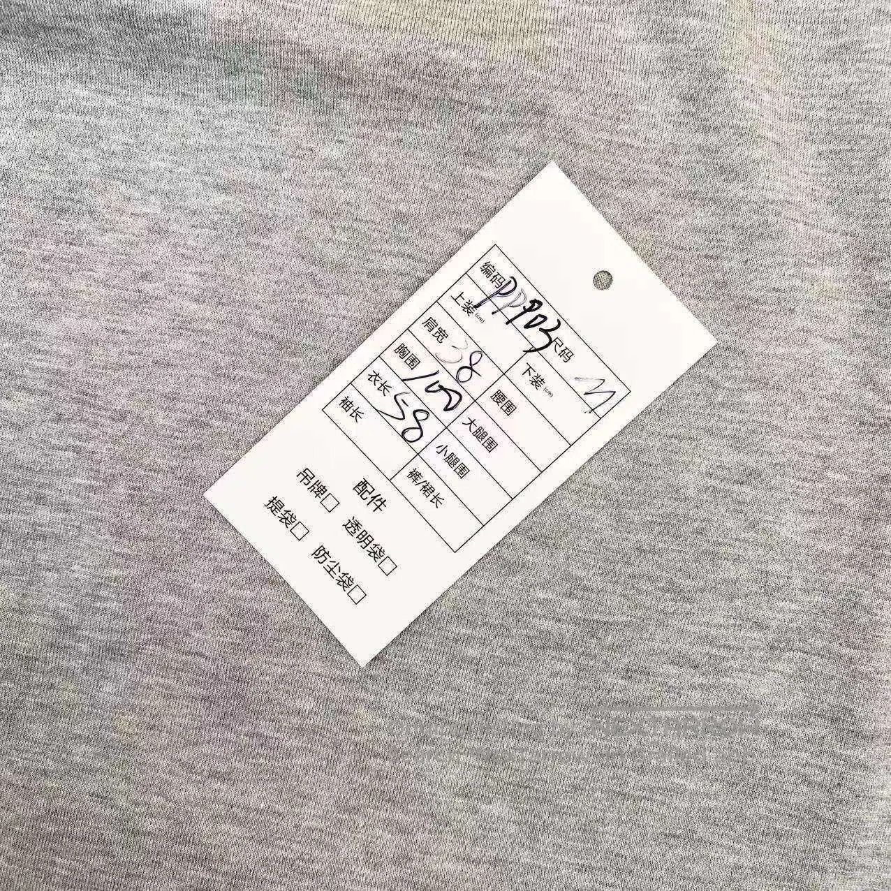 Celine Celine The Arc de Triomphe logo is short-sleeved| Size M / US 6-8 / IT 42-44 - 6 Thumbnail