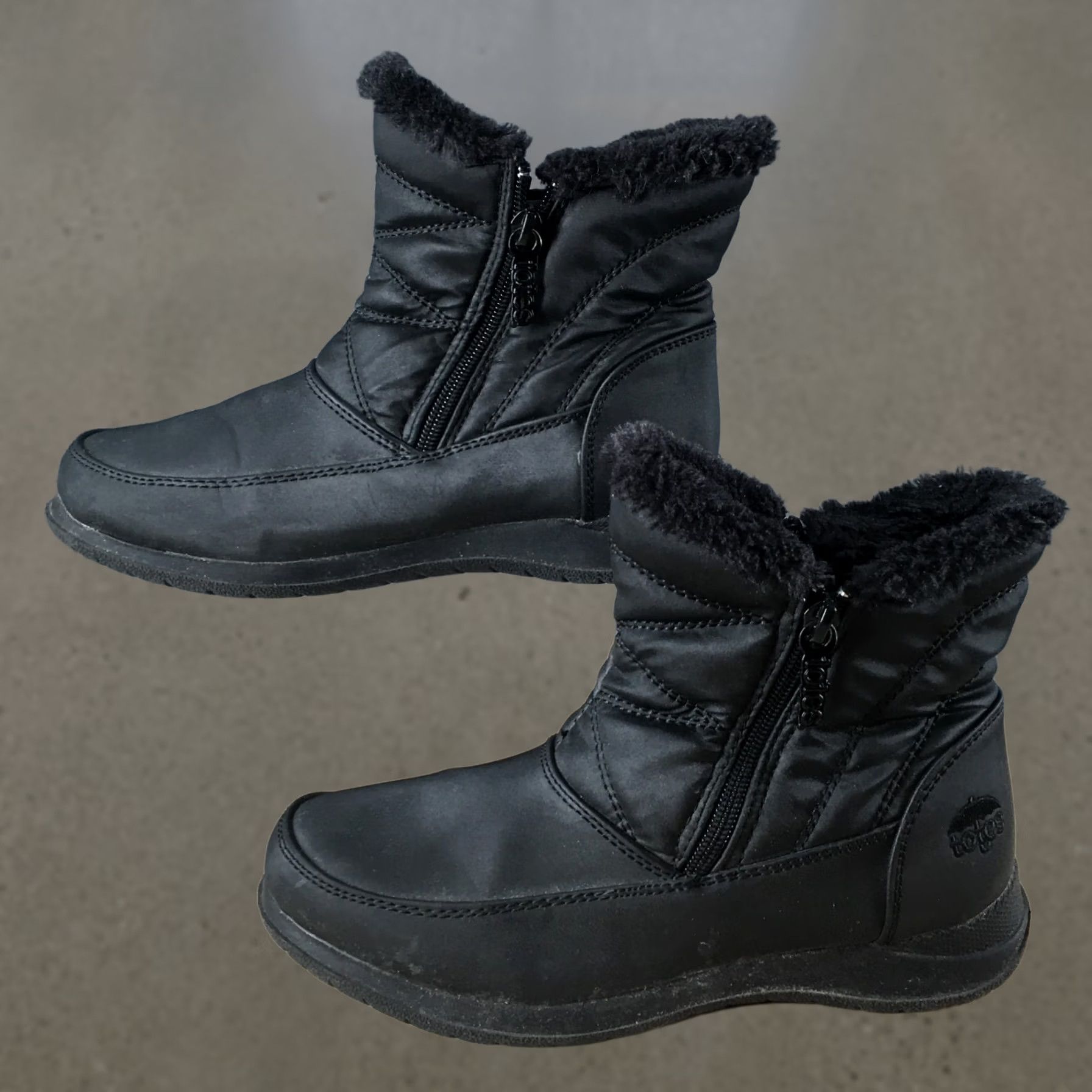Vintage Totes Boots Womens 6 M Silverton Faux Fur Lined Winter Black Faux Leather Zip Boots Size US 6 / IT 36 - 1 Thumbnail