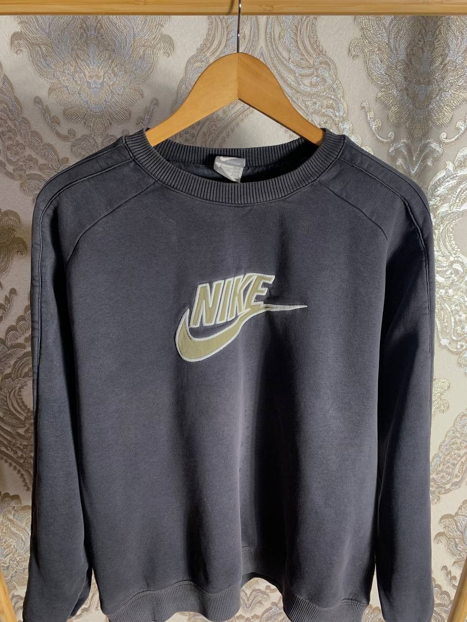 Nike Vintage Nike Big Logo Swoosh Sweatshirt Retro Drill Y2K 90s Size US L / EU 52-54 / 3 - 2 Thumbnail
