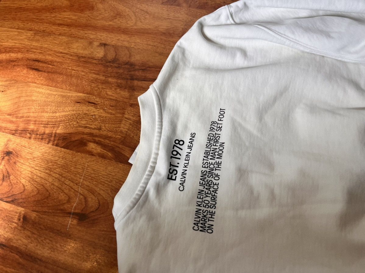 Calvin Klein 205W39NYC calvin klein moon landing rare crewneck Size US M / EU 48-50 / 2 - 7 Thumbnail