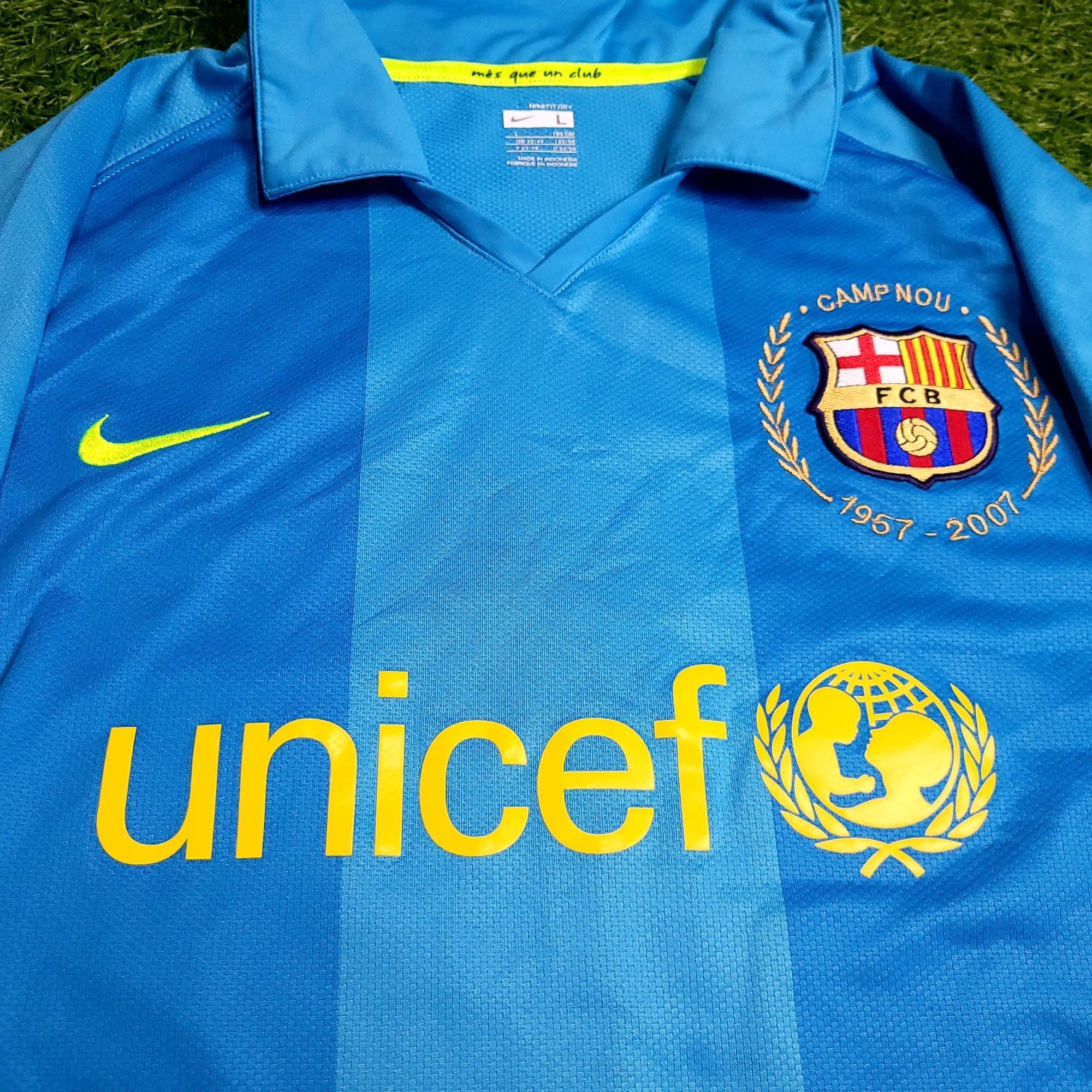 Nike Messi Barcelona Anniversary 2007 2008 Away Soccer Jersey L Size US L / EU 52-54 / 3 - 4 Thumbnail