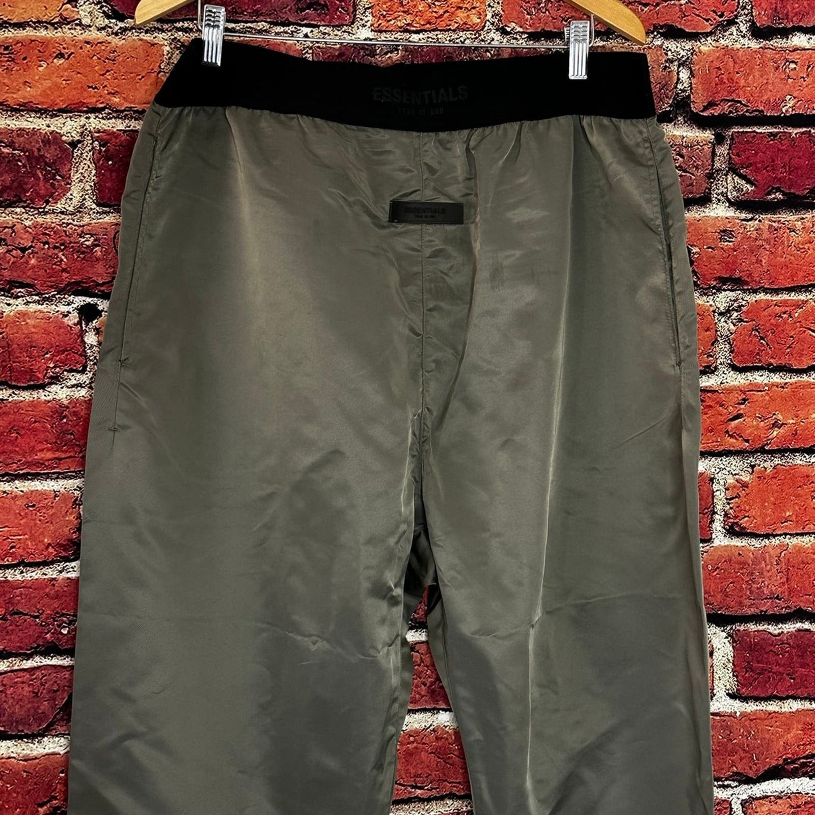 Fear of God The Essentials Pants Essentials Fear Of God Pants Size US 44 / EU 60 - 2 Thumbnail
