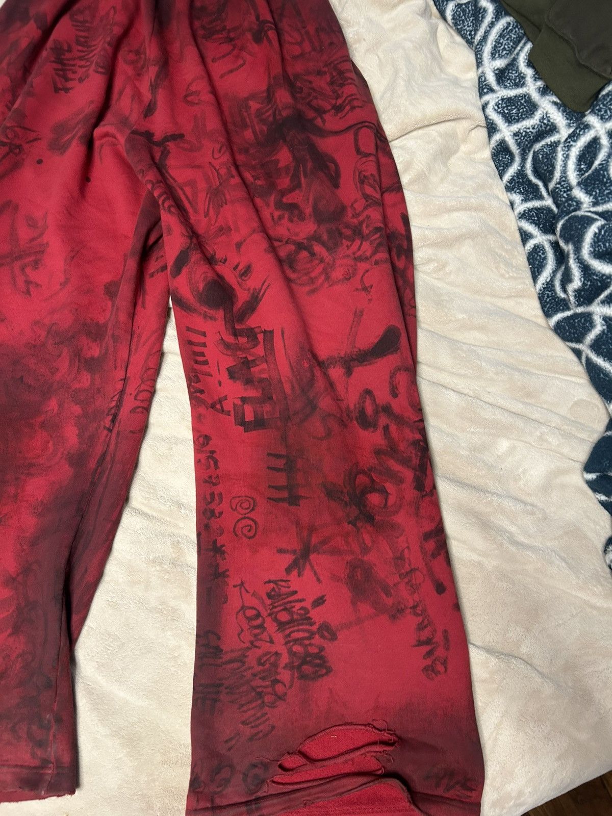 Balenciaga Balenciaga skater graffiti mud show sweatpants Size US 30 / EU 46 - 6 Thumbnail