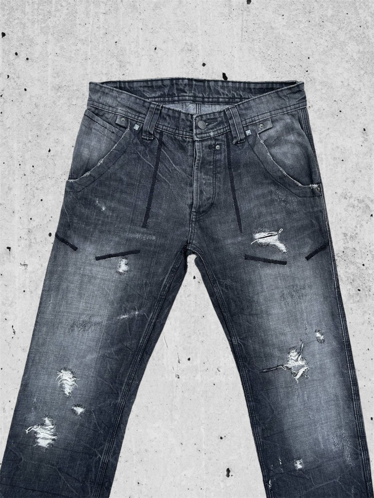 Japanese Brand 🔥 Japanese Brand Black Distressed Denim W31🔥 Size US 31 - 3 Thumbnail