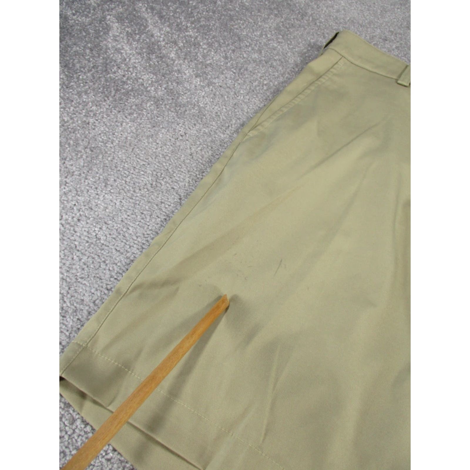 Nike Nike Golf Shorts Mens 36 Dri Fit Tour Performance Beige Khaki Lightweight Chino Shorts Casual Mens 36 Beige Nike Golf Shorts Size US 36 / EU 52 - 2 Thumbnail